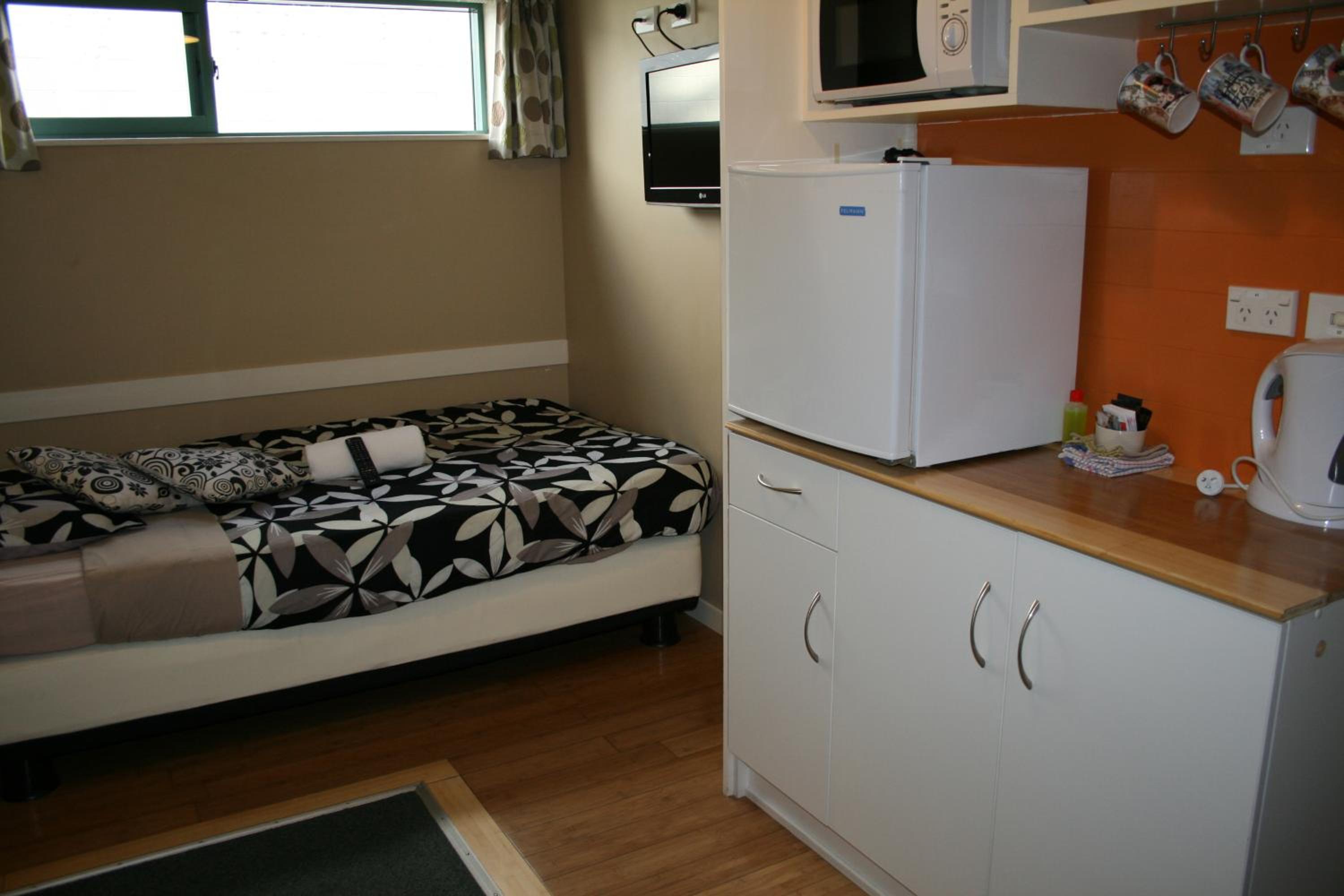 One-Bedroom Family Apartment - Photo 9