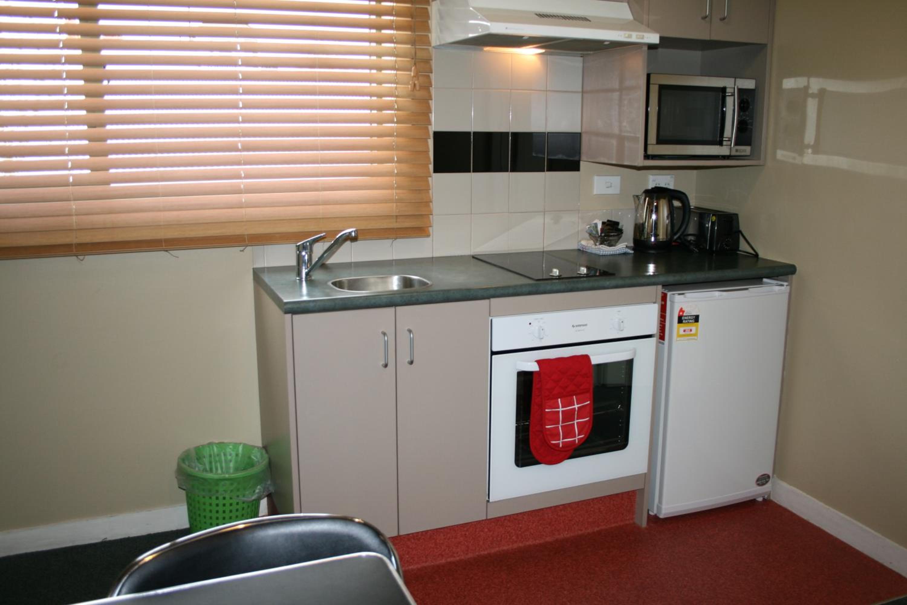 Two-Bedroom Apartment - Photo 5