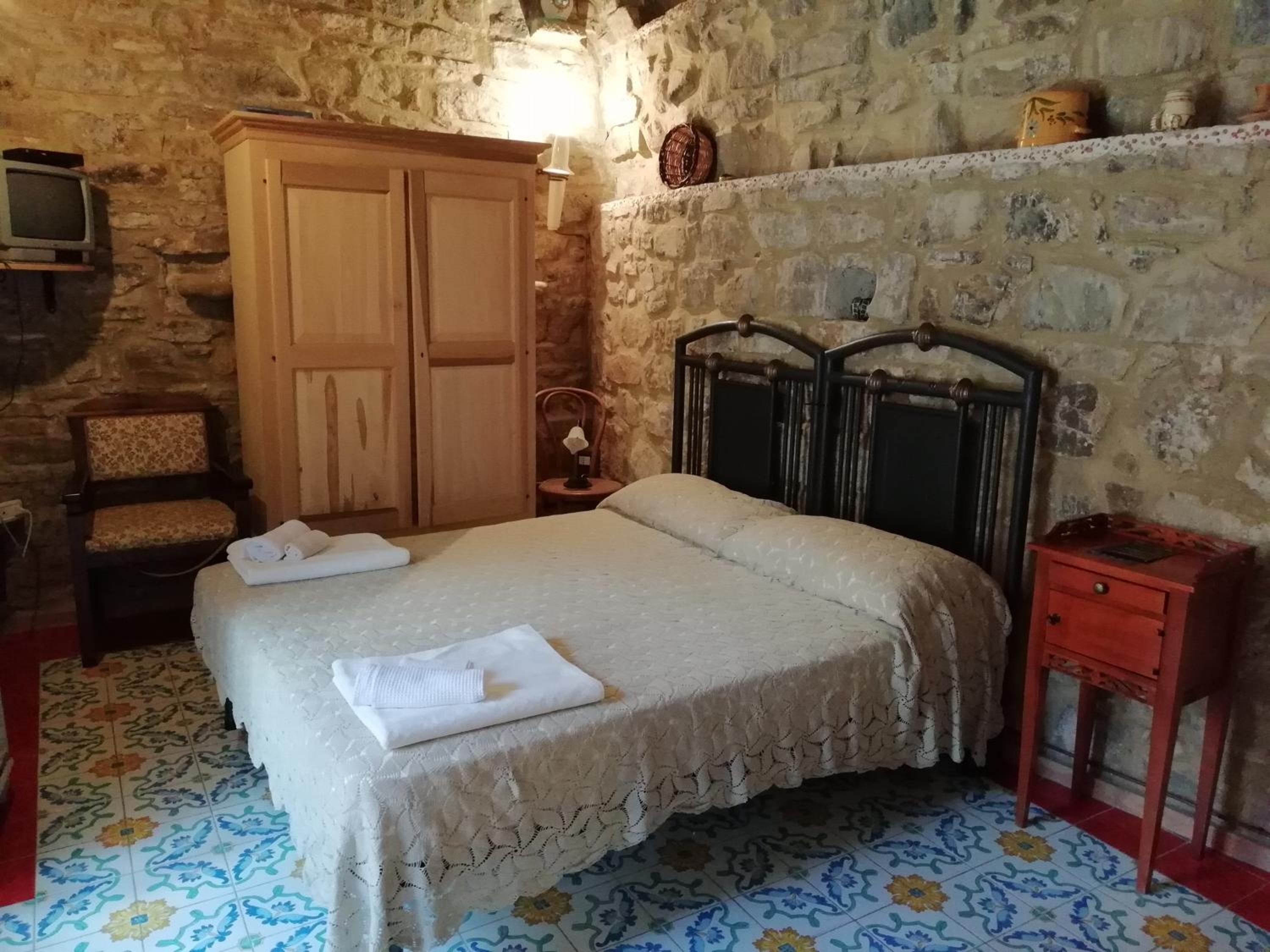 Double Room with Historic Center View photo 2