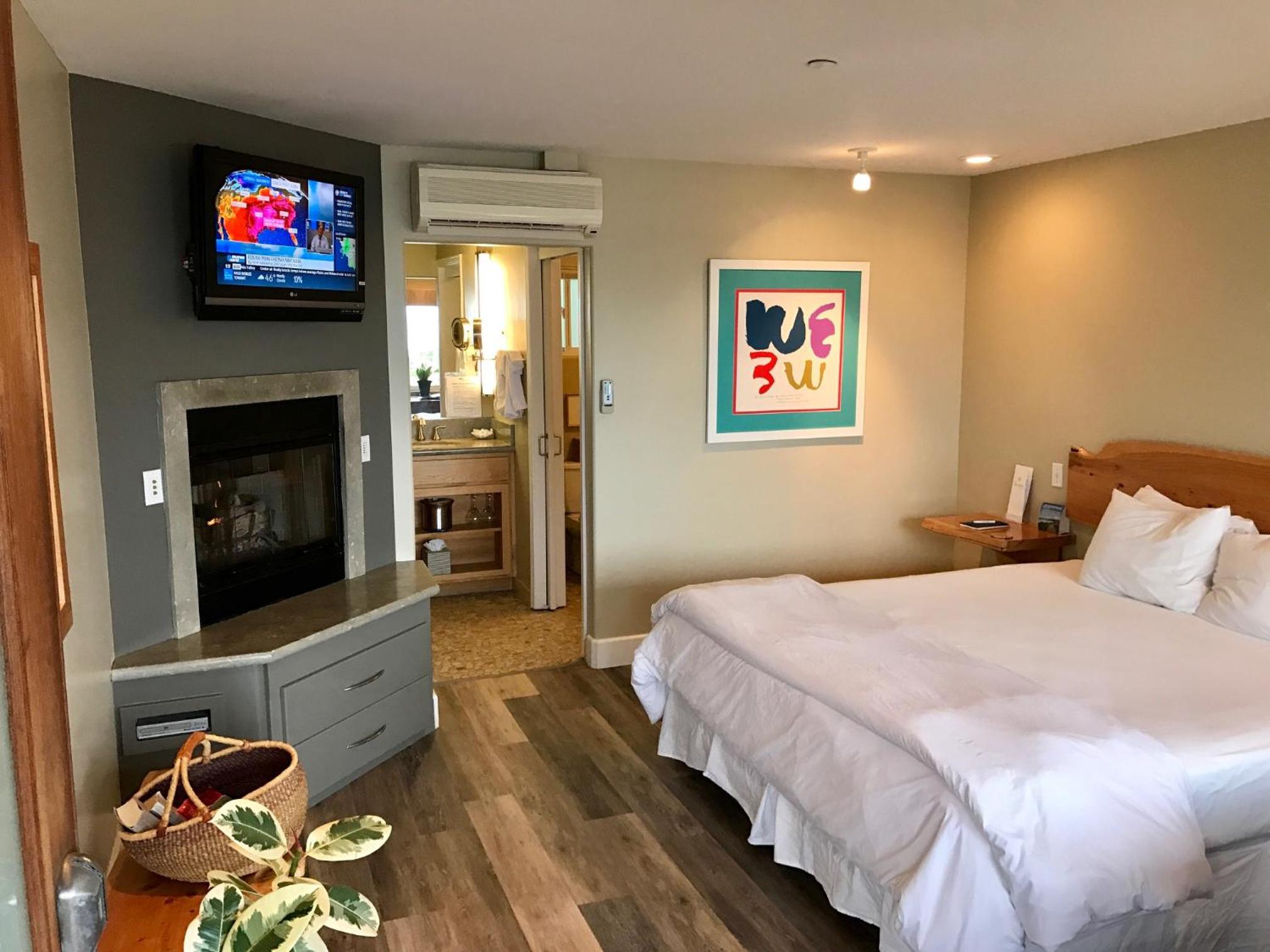 King Room with Partial Sea View photo 3