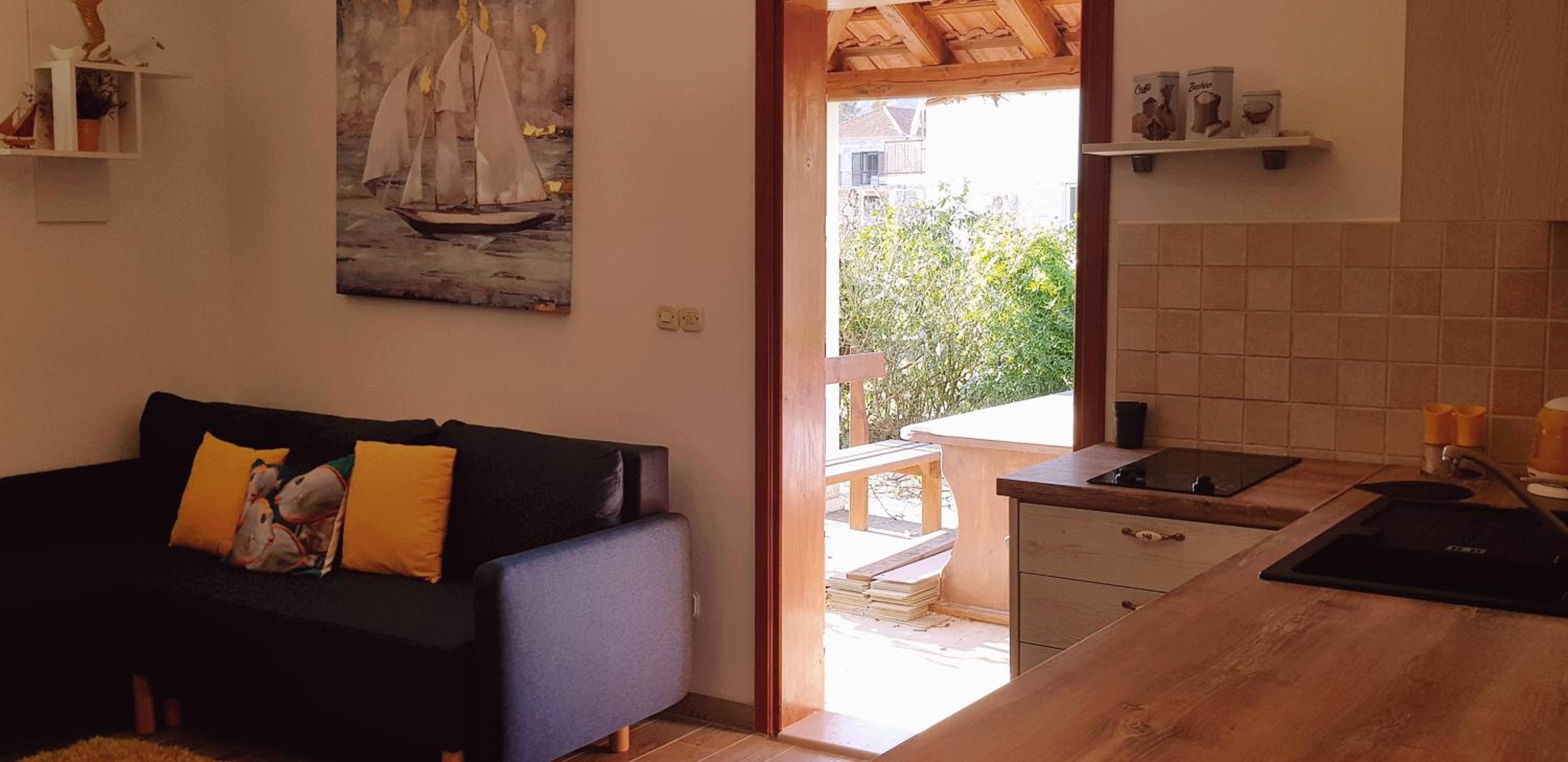 Apartment with Garden View - Photo 9