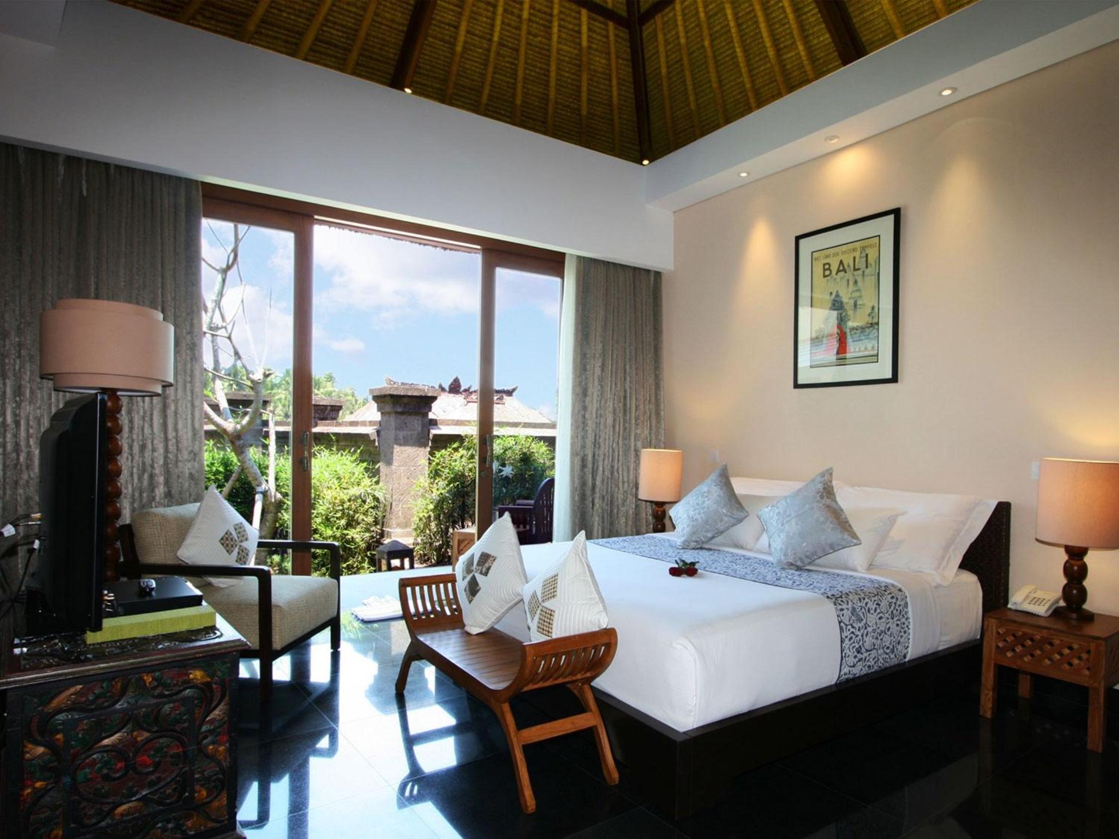 Three-Bedroom Villa with Private Pool and Afternoon Tea - Photo 4