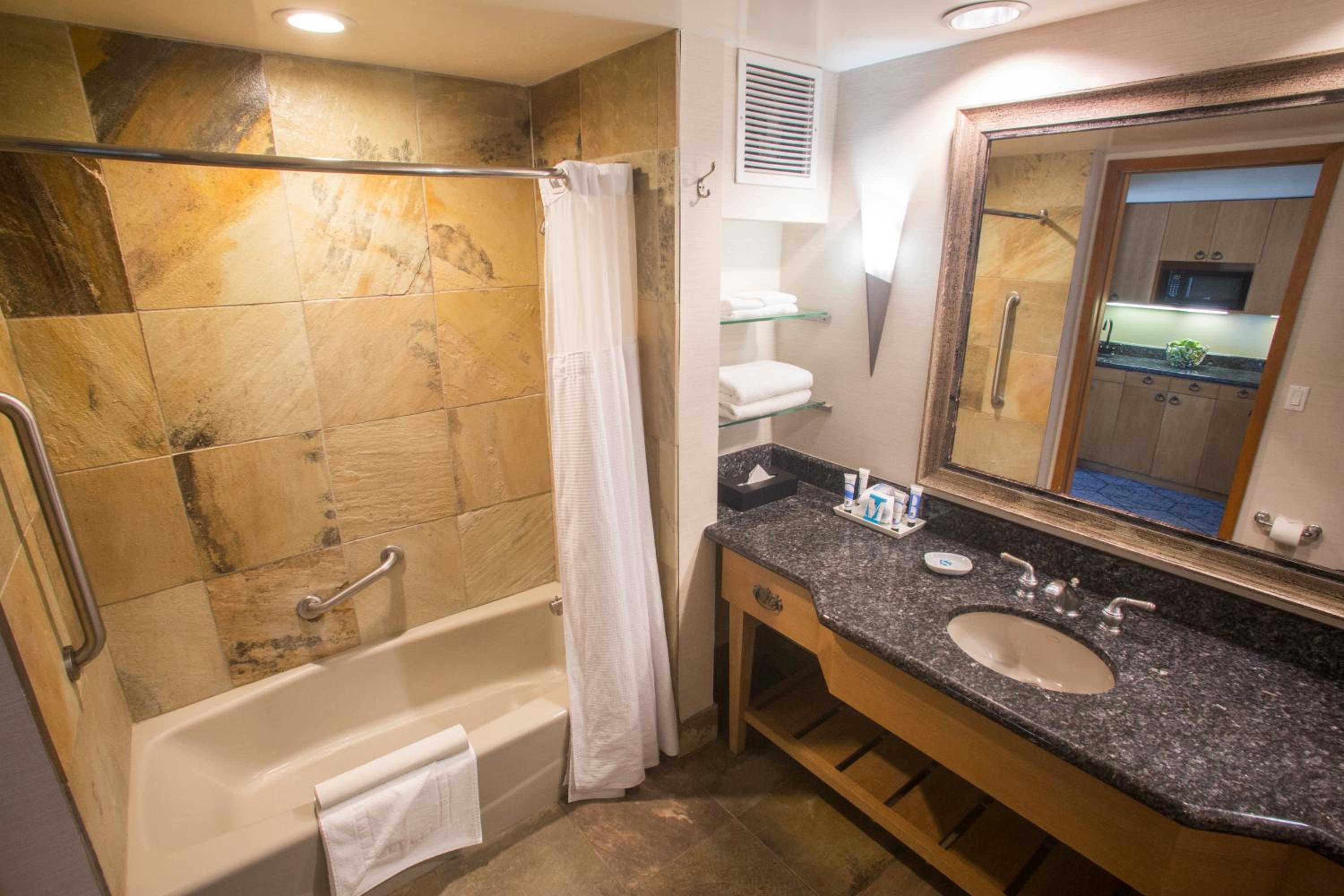 Junior Suite, 1 King Bed, Park View - Photo 5