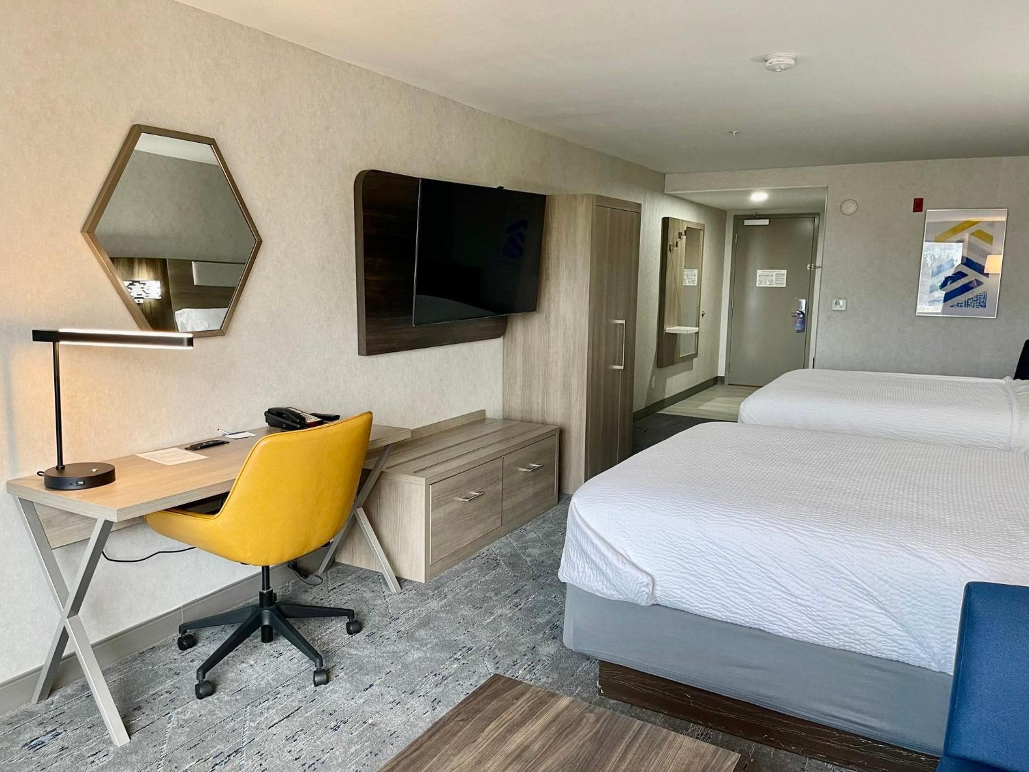 Queen Suite with Two Queen Beds and Sofa Bed