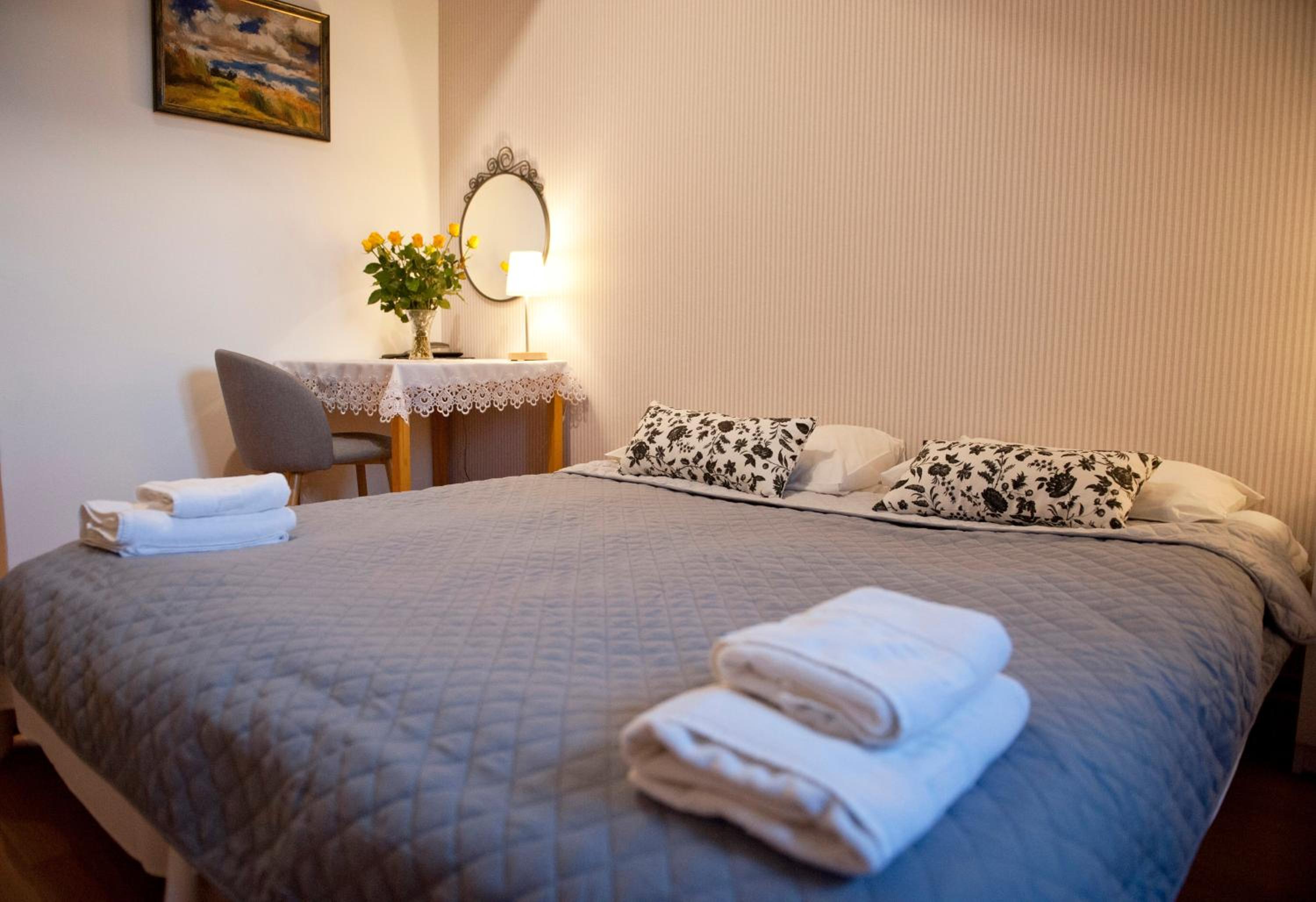 Standard Double Room - Photo 4