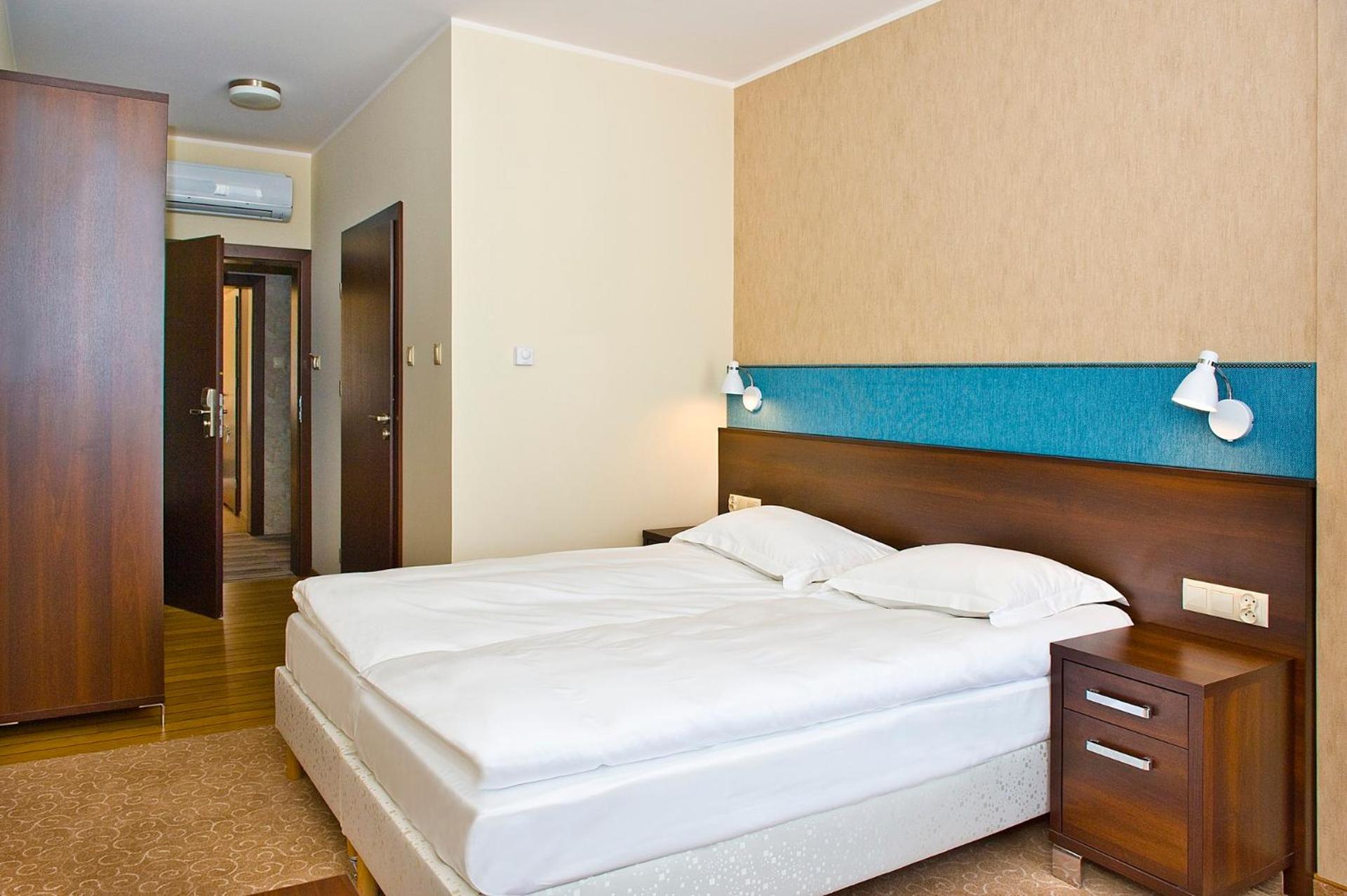 Double or Twin Room - Photo 2