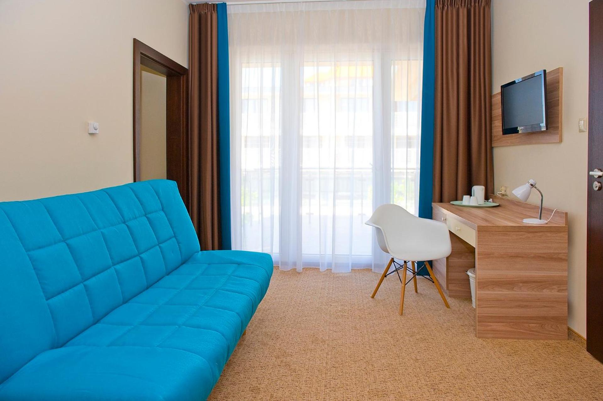 Triple Room - Photo 9