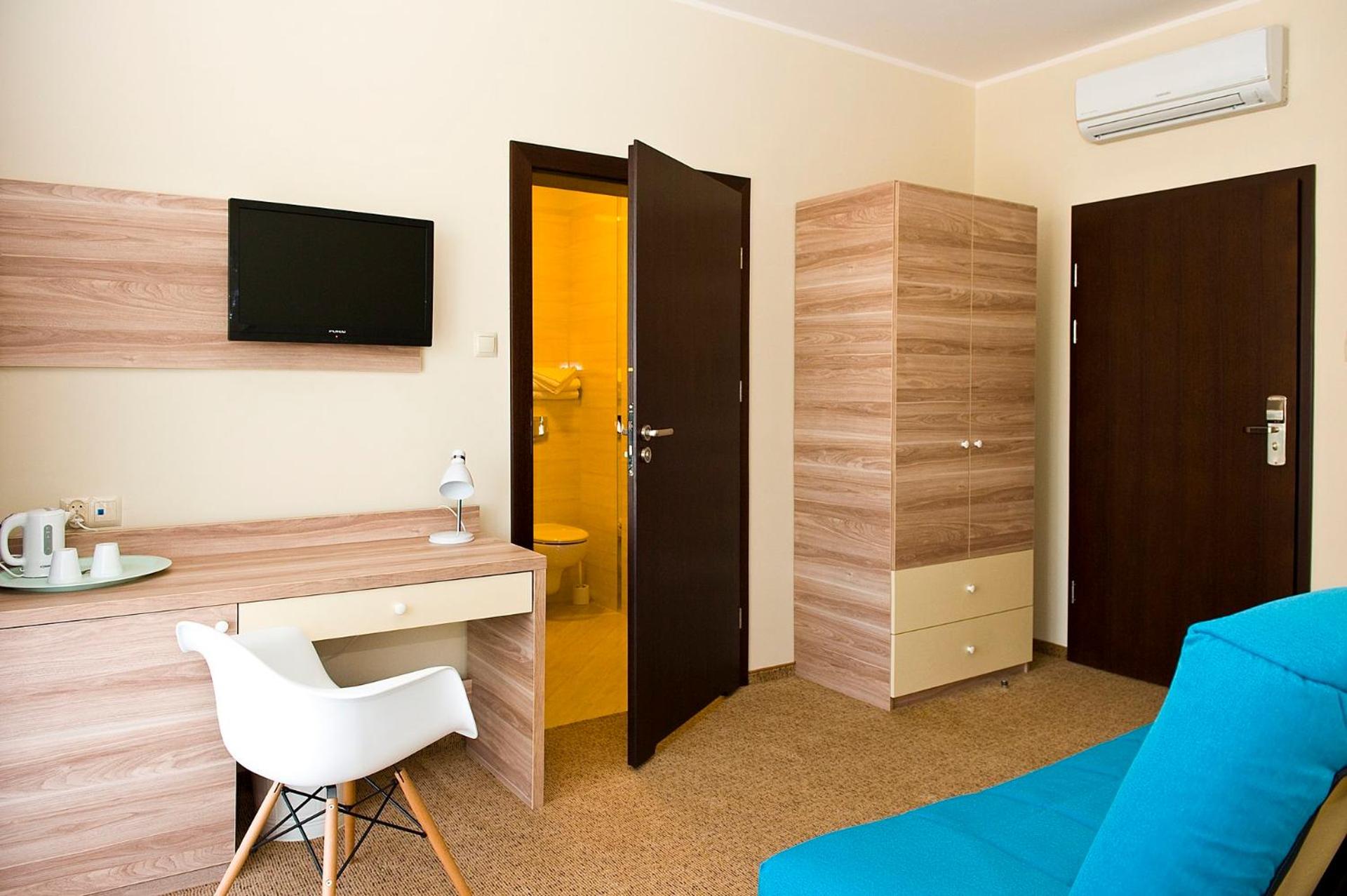 Triple Room - Photo 8