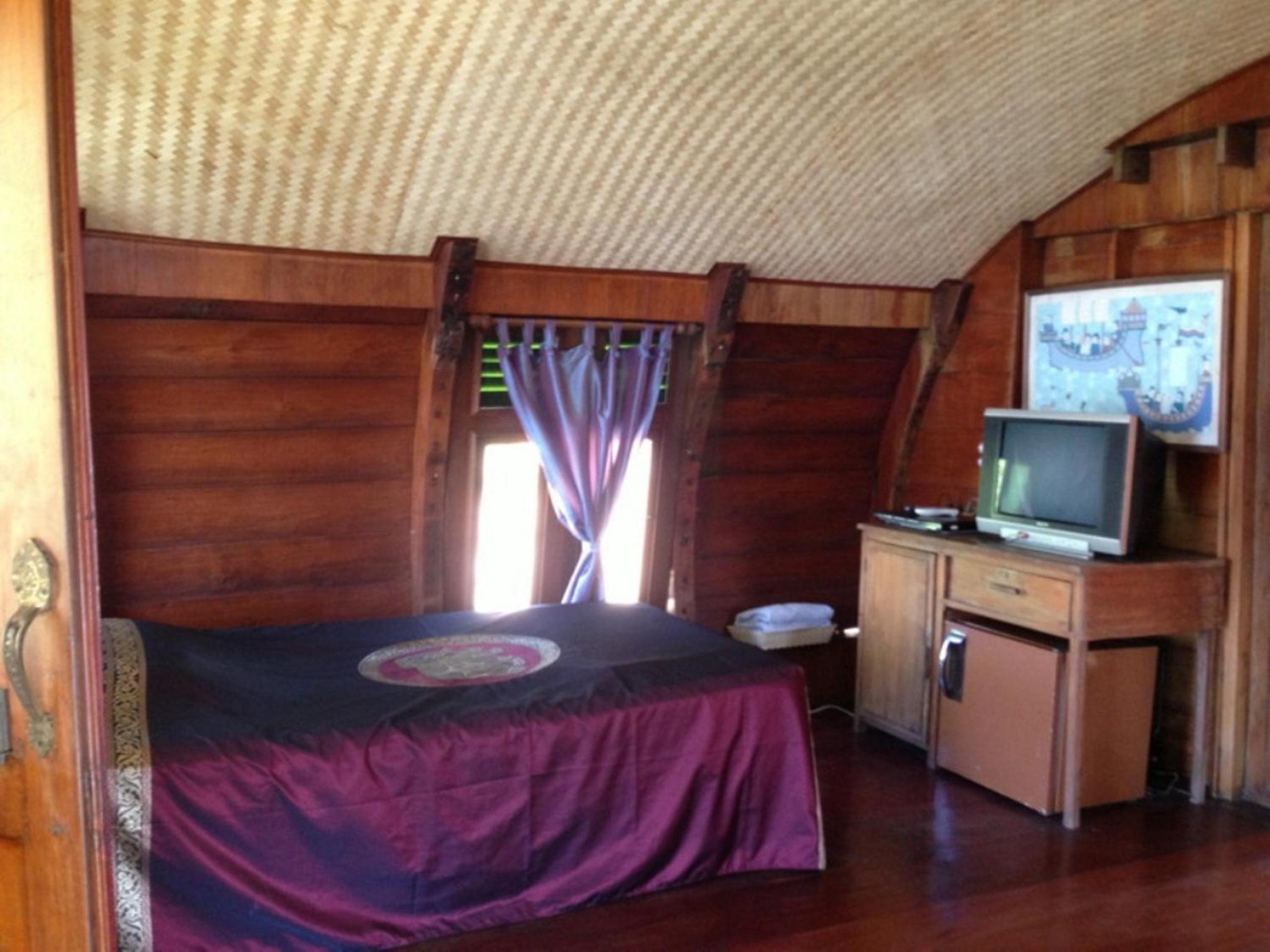 Boat House - Photo 7
