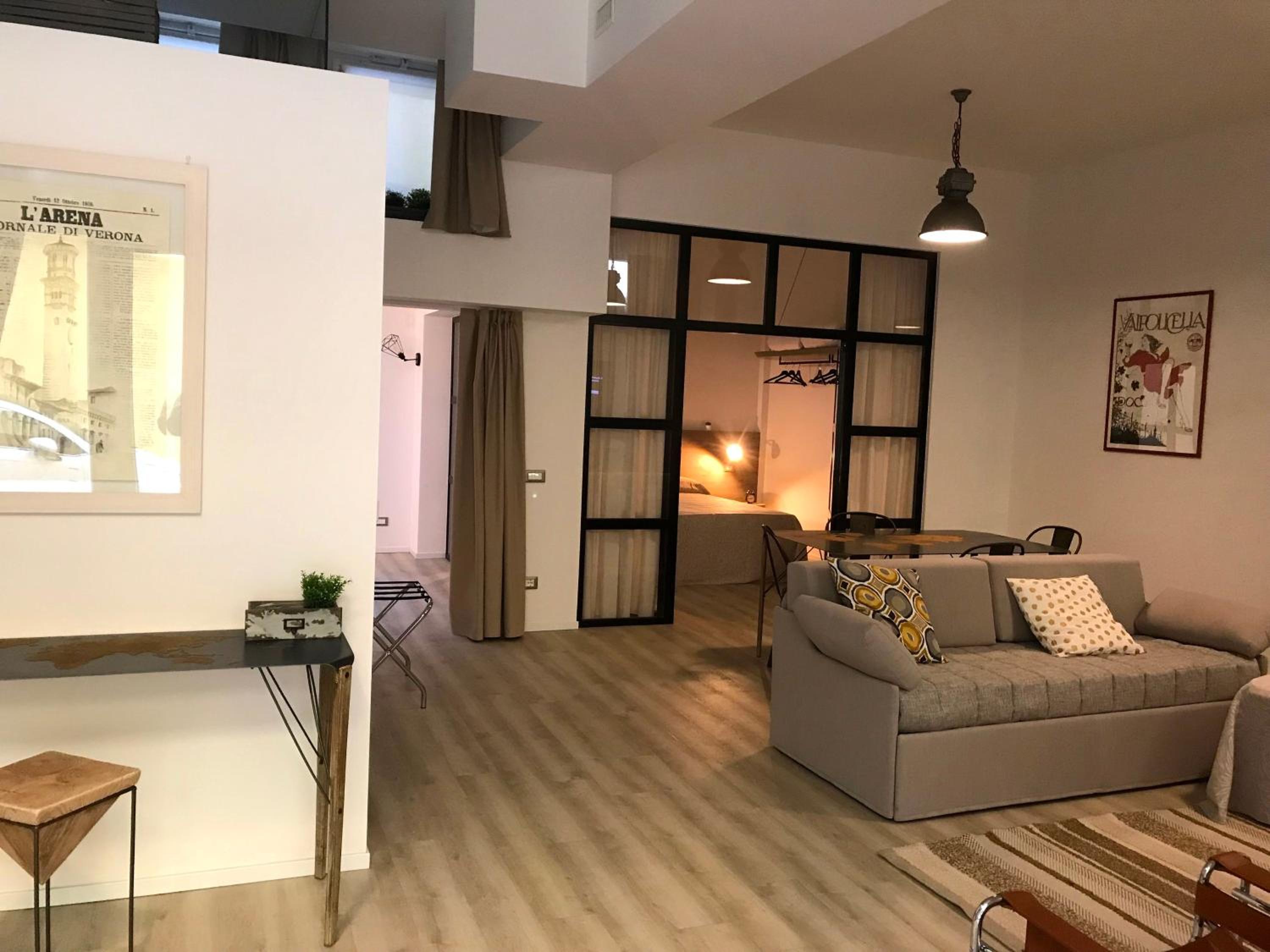Loft - Photo 12