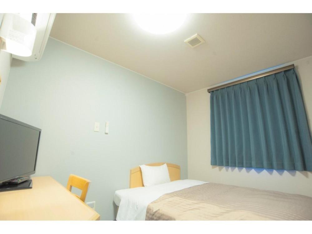 Single Room - Non-Smoking photo 2