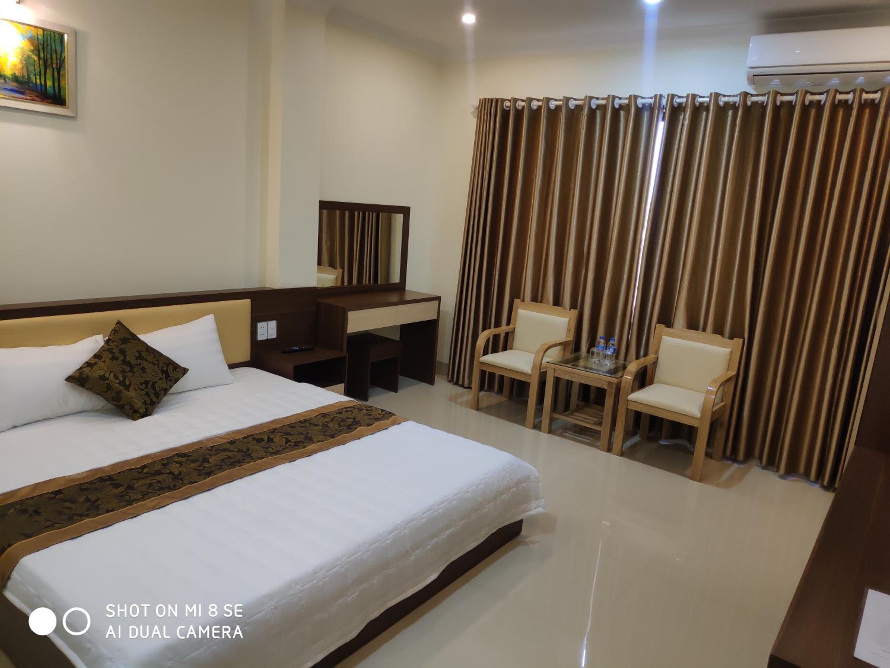 Deluxe King Room