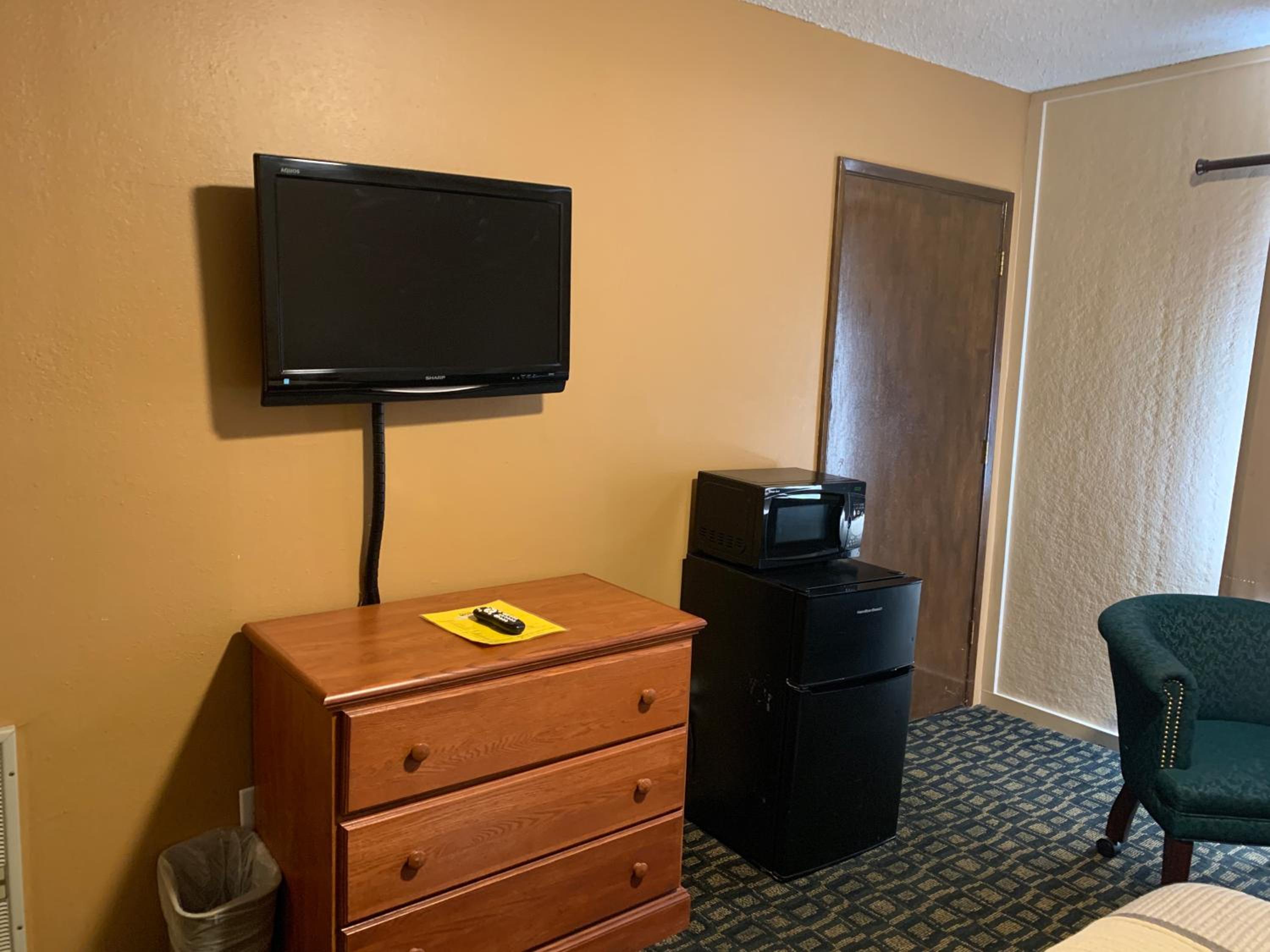 Standard Queen Room photo 1