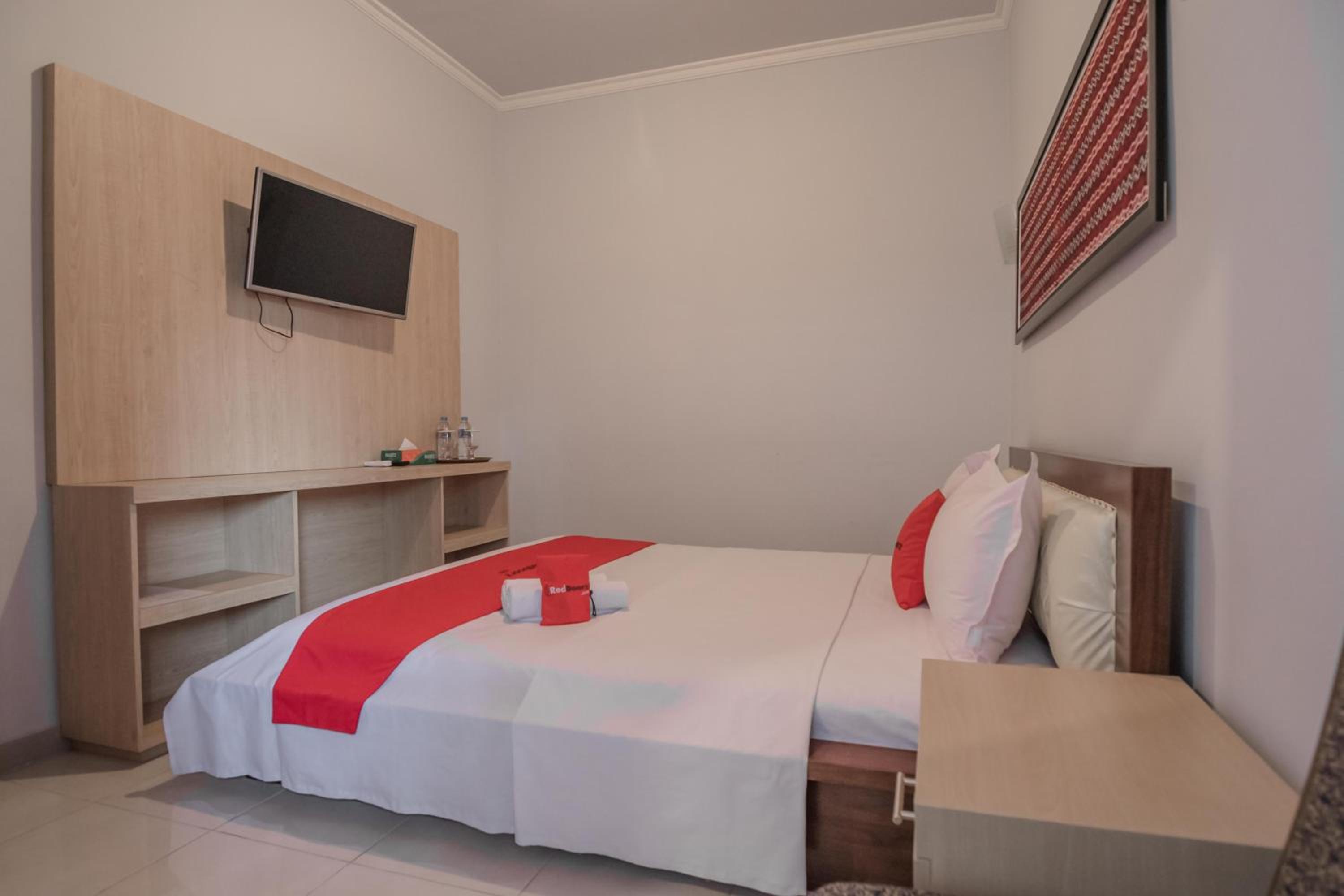 Double Room - Photo 7