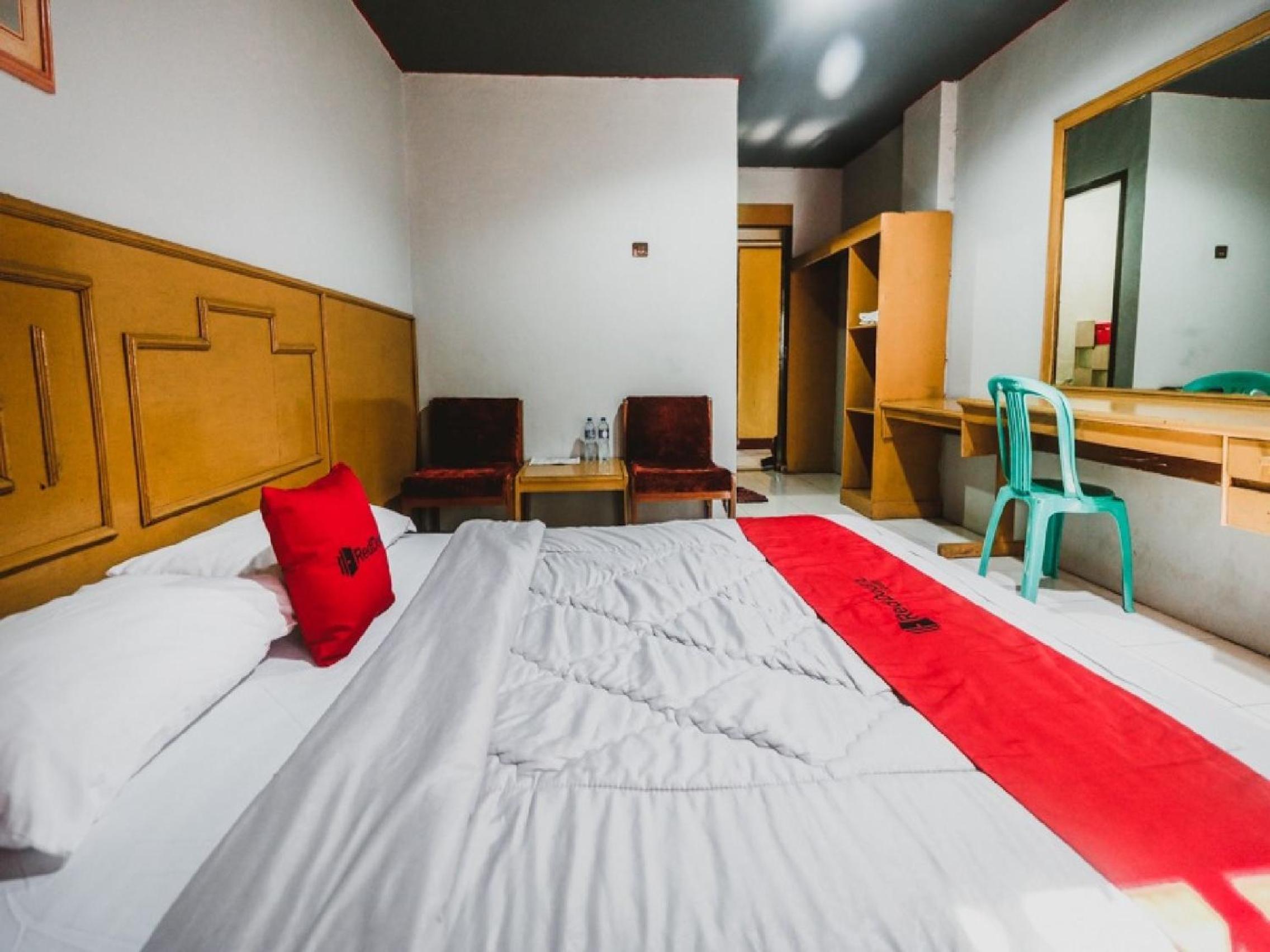 Double Room - Photo 8
