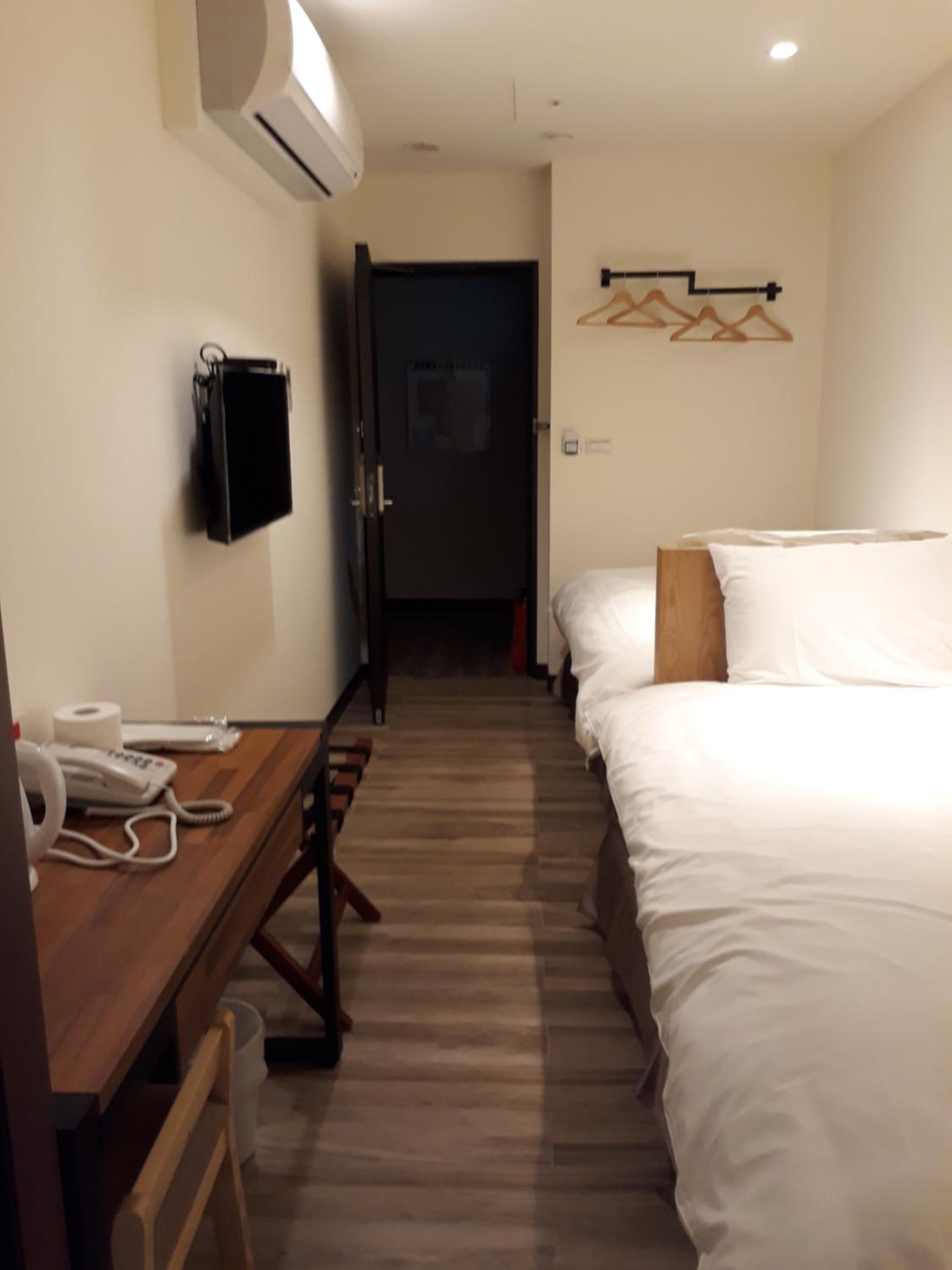 Small Twin Room - No Window