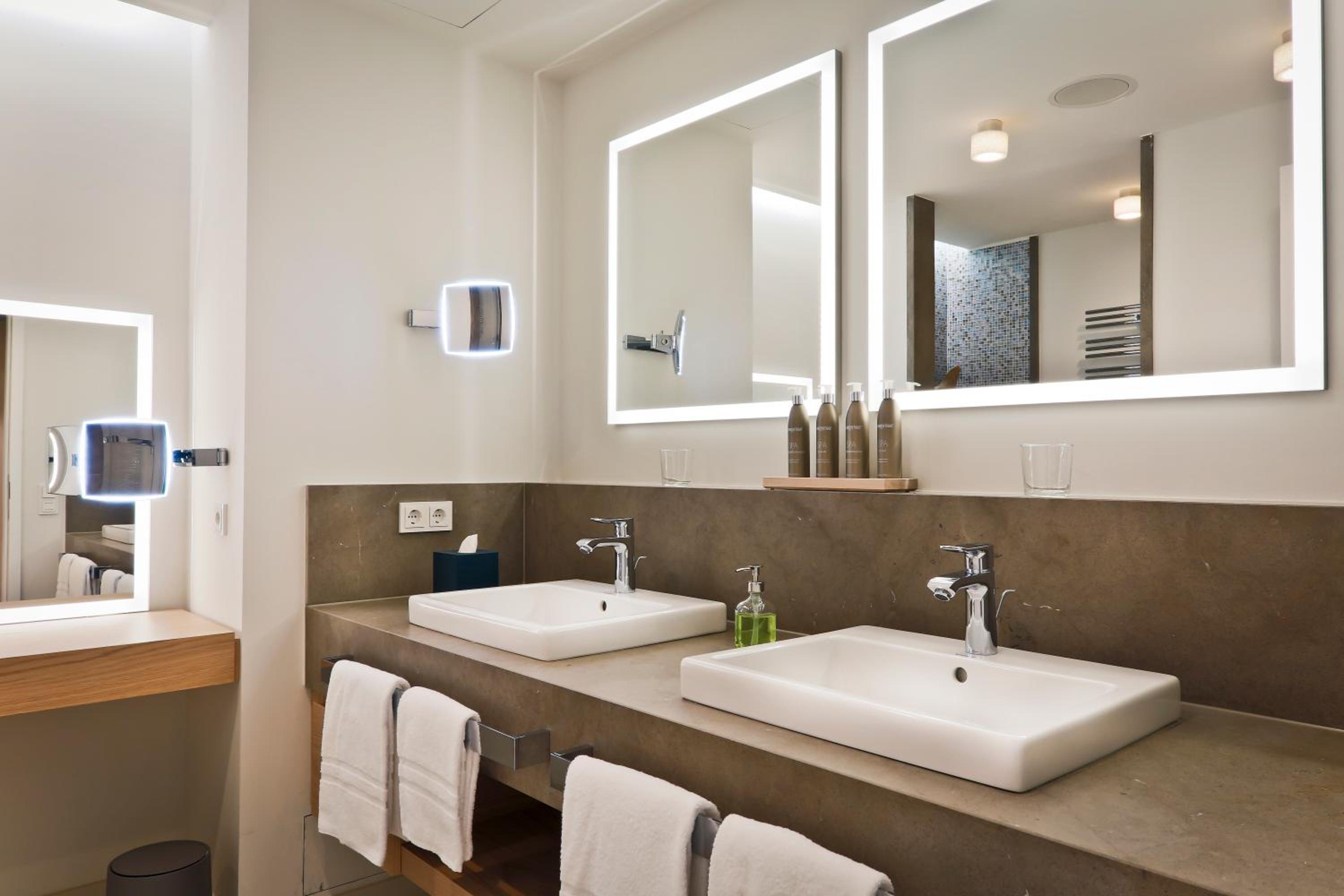 Superior Double Room with Sea View photo 2