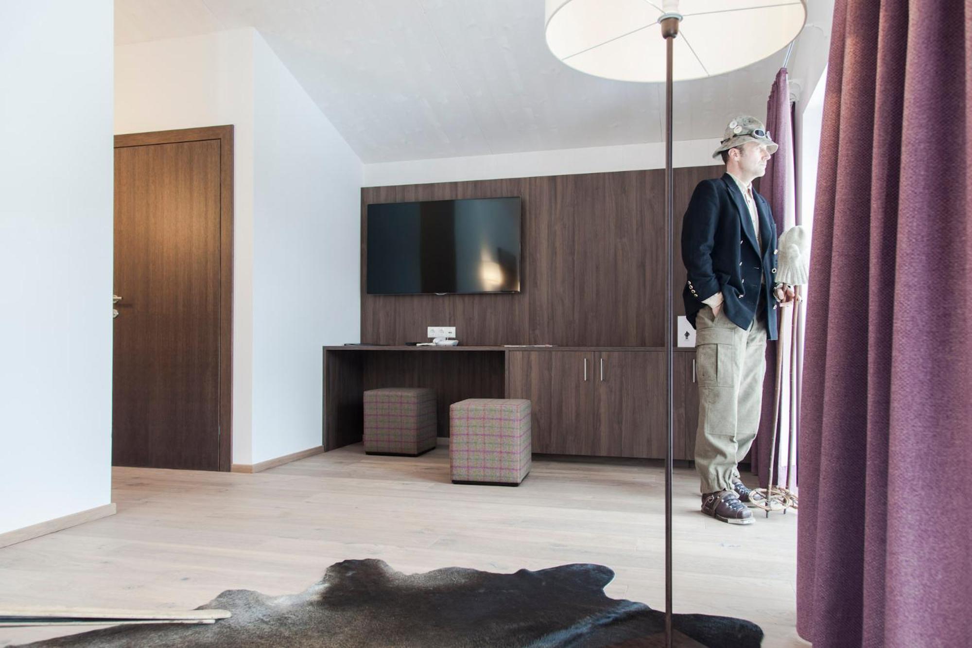 Suite - Photo 2