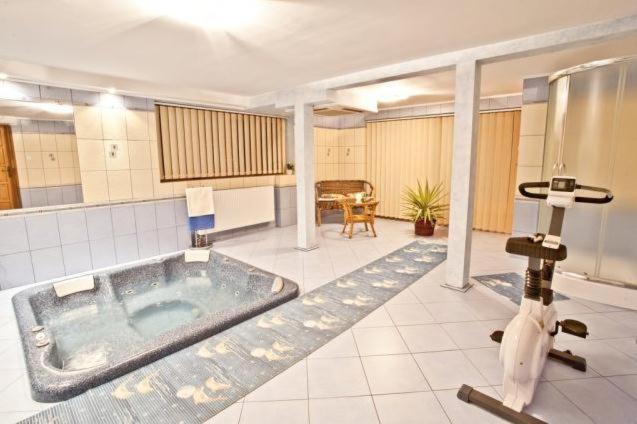 Double Room with Mountain View - Photo 32