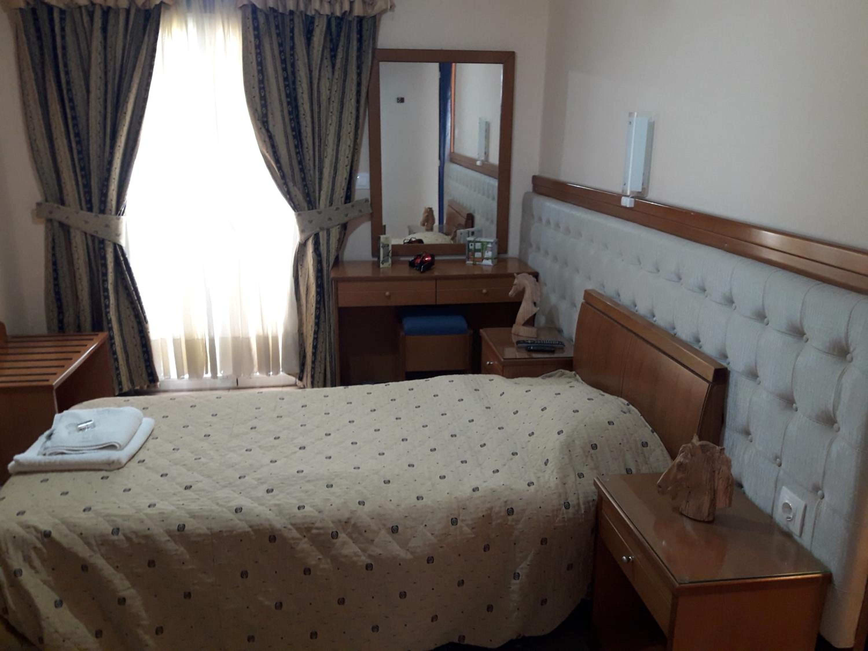Double Room - Photo 7