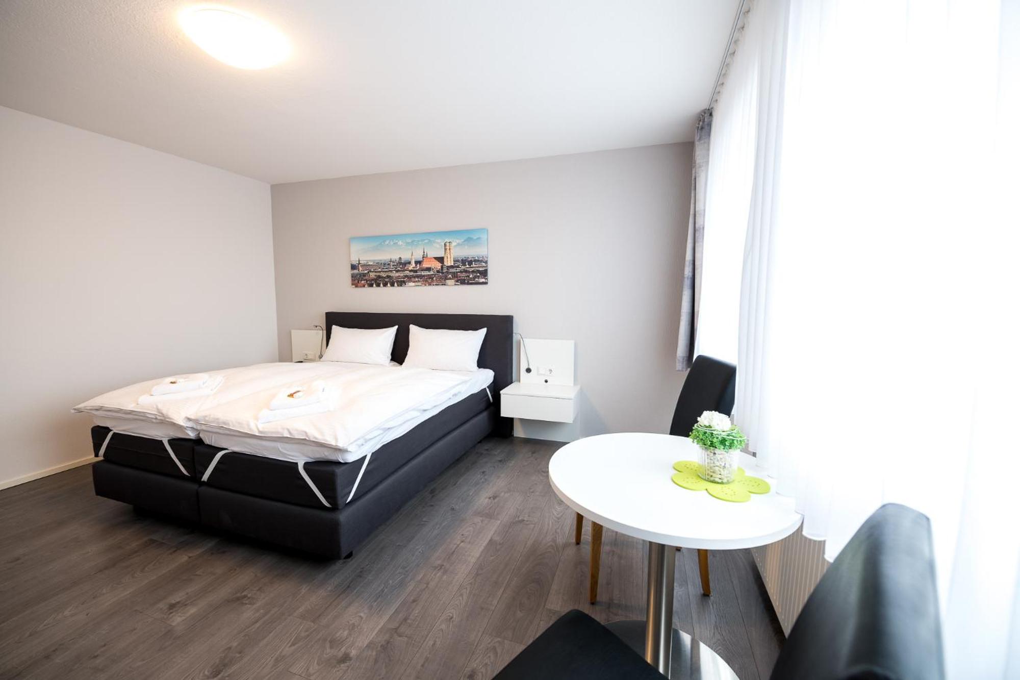Double Room with Private Bathroom - Photo 5