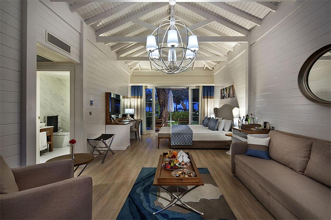 Bungalow with Garden View