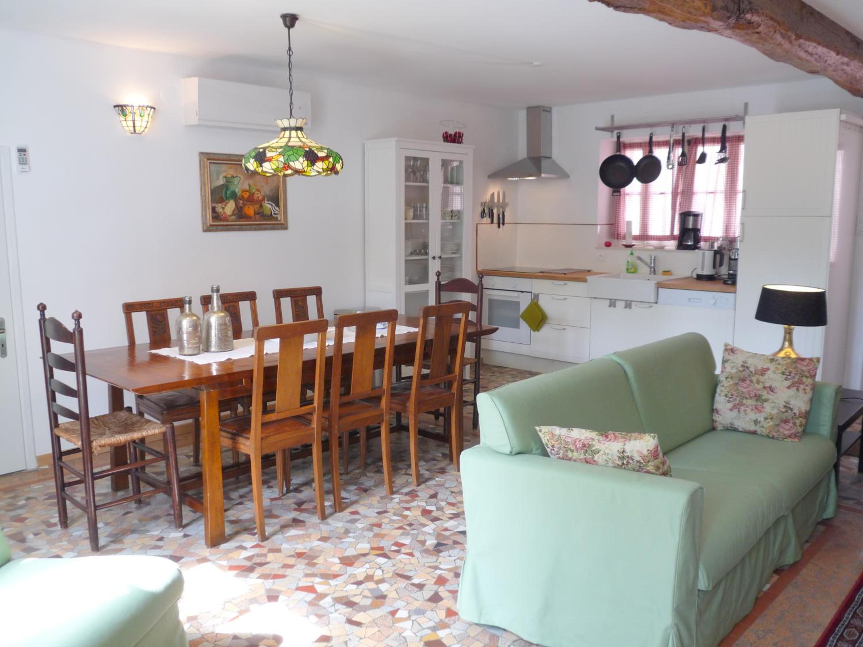 Two-Bedroom House (8 Adults) photo 2