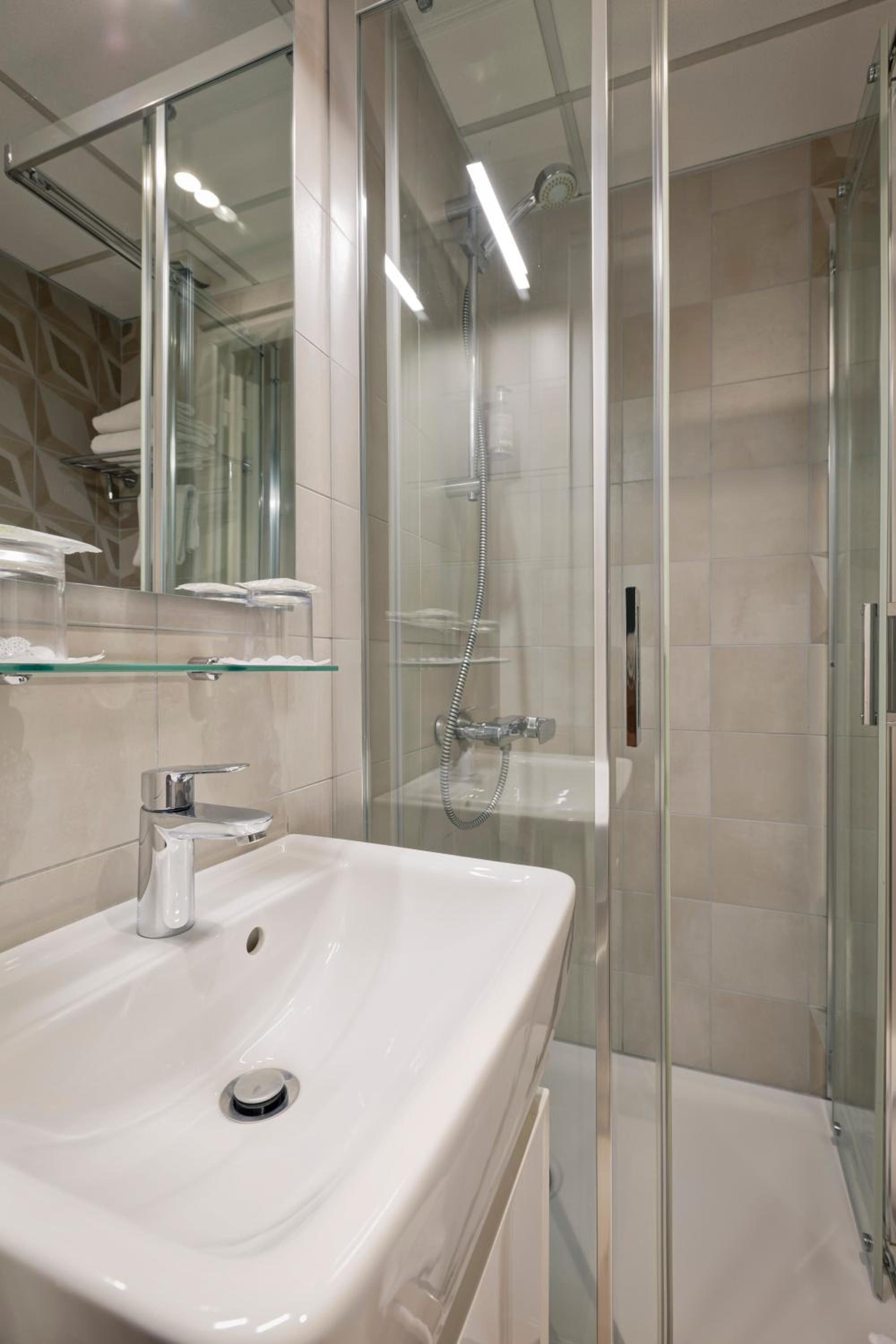 Superior Double Room - Photo 5