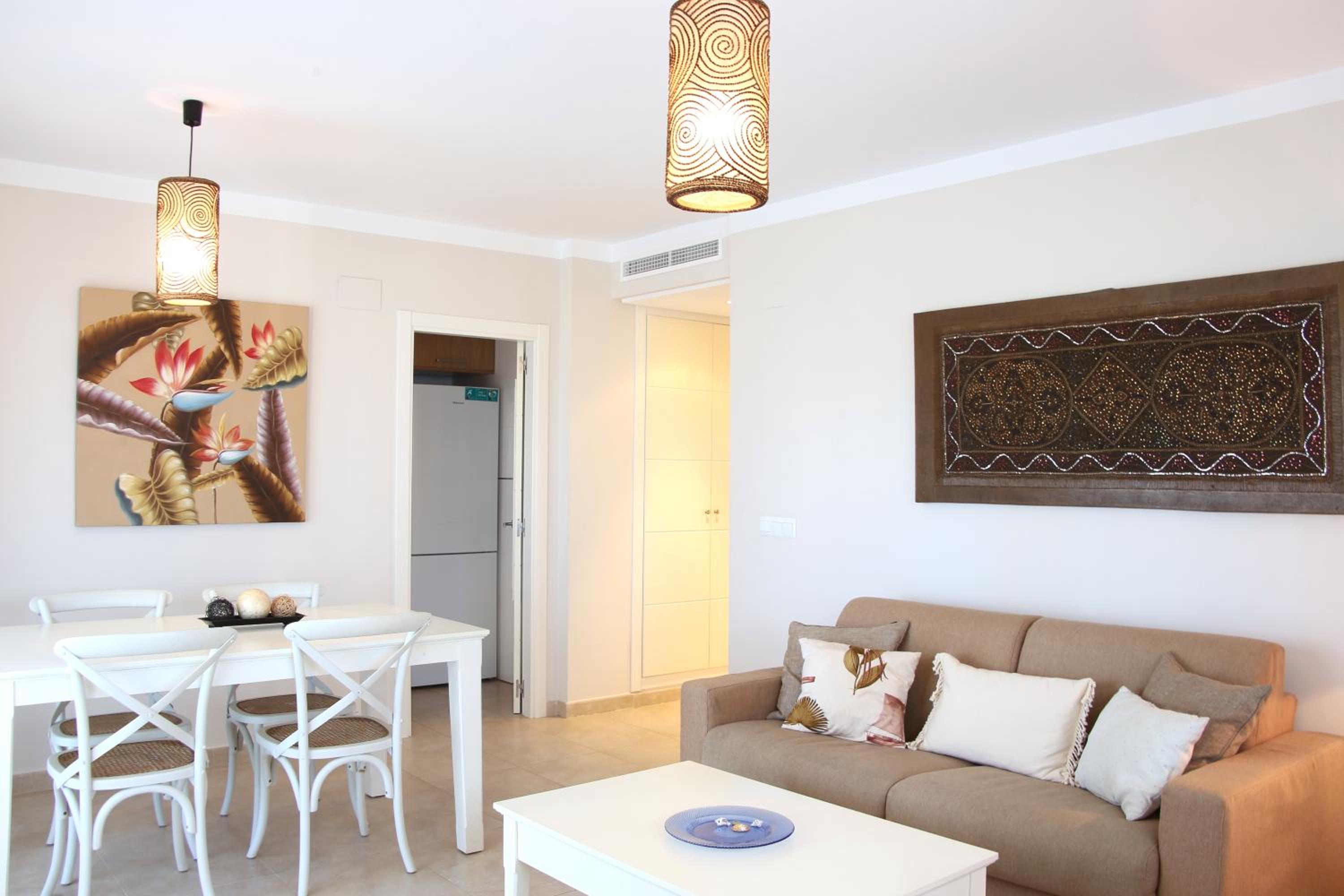 Apartamento de tres habitaciones Portelles 3