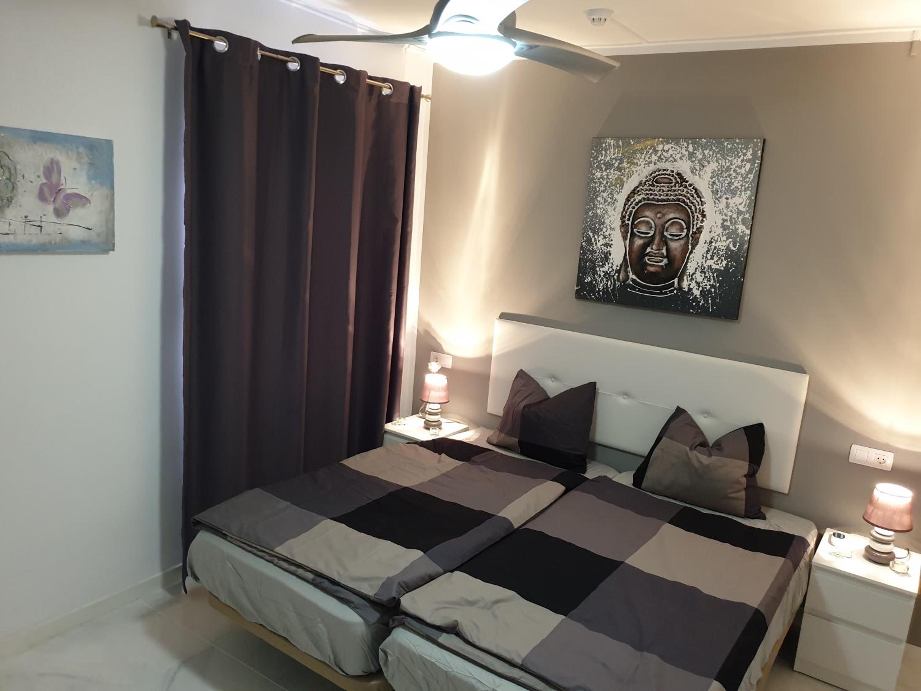 Apartamento con vista a la piscina
