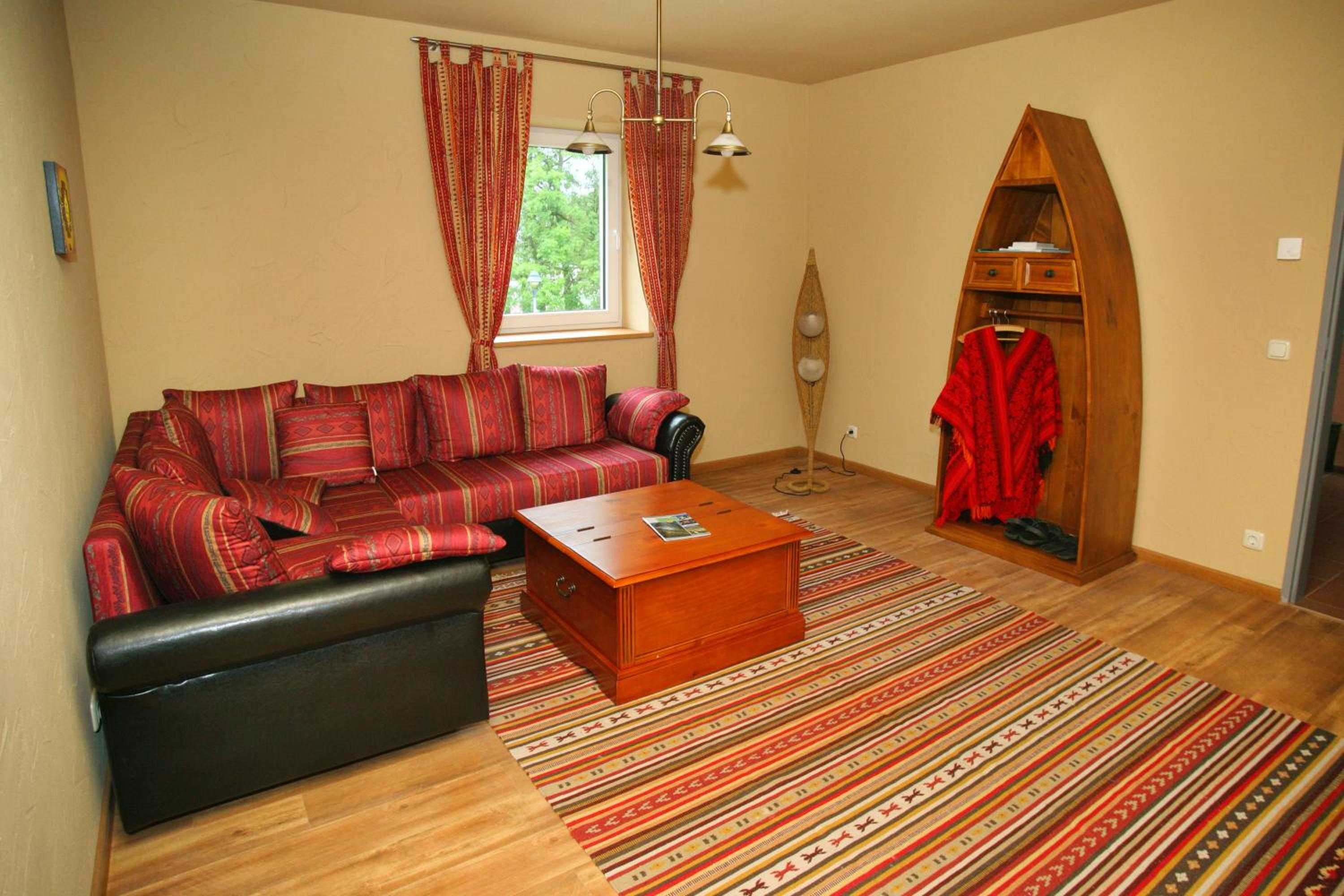 One-Bedroom Apartment photo 1