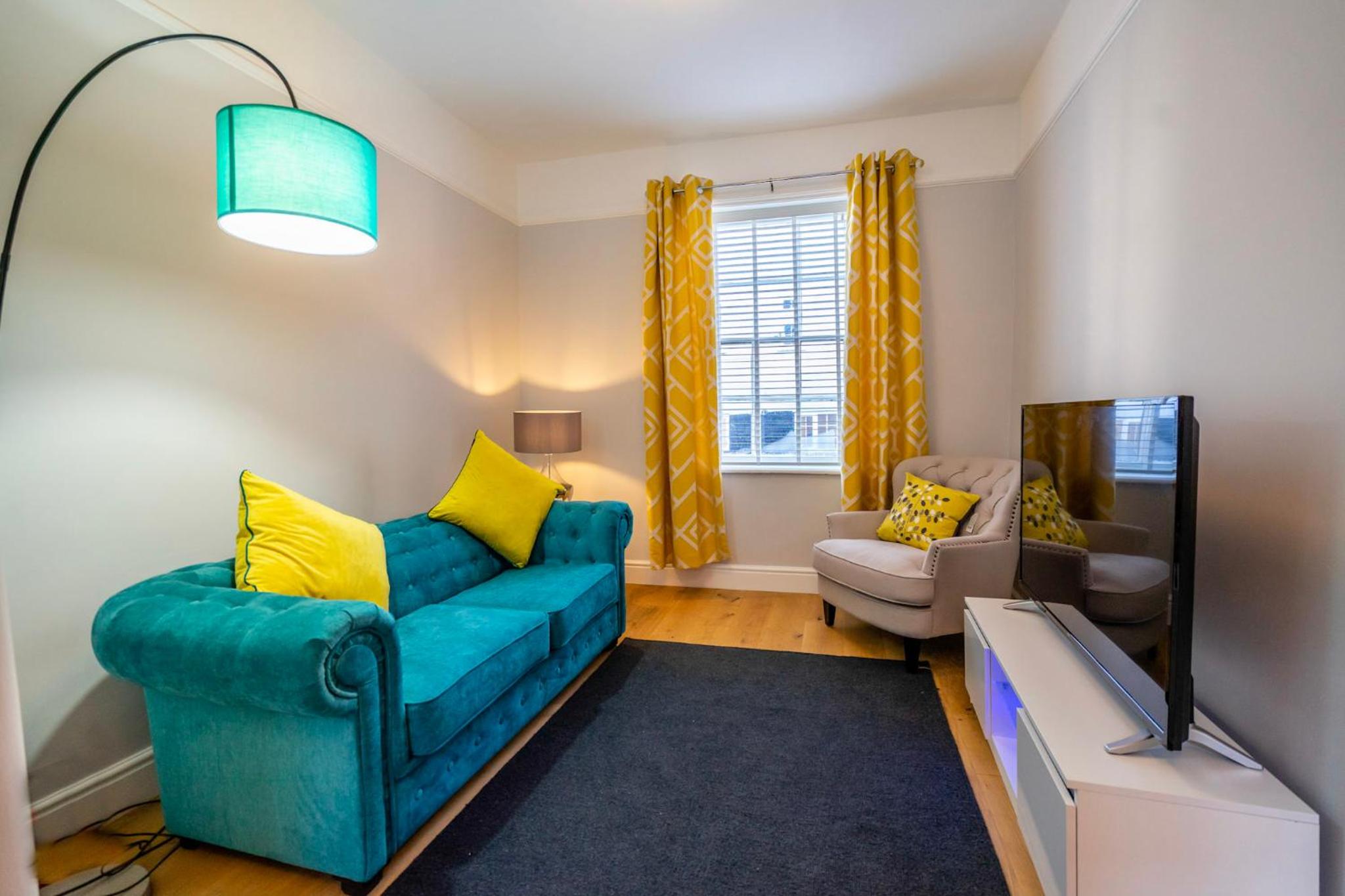 Two-Bedroom Apartment - Photo 7