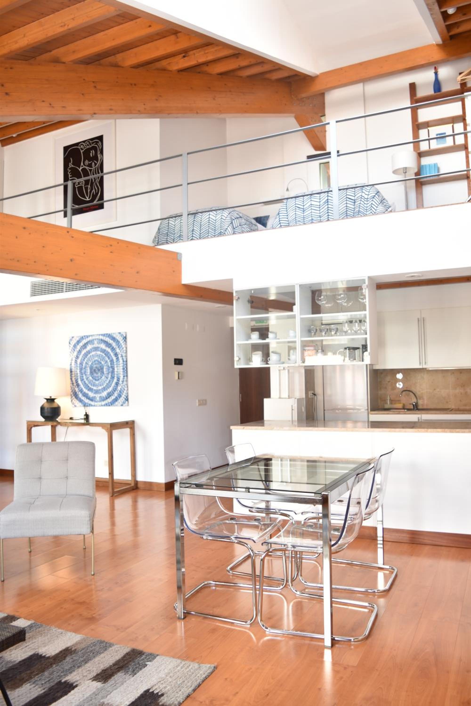 Loft - Photo 30