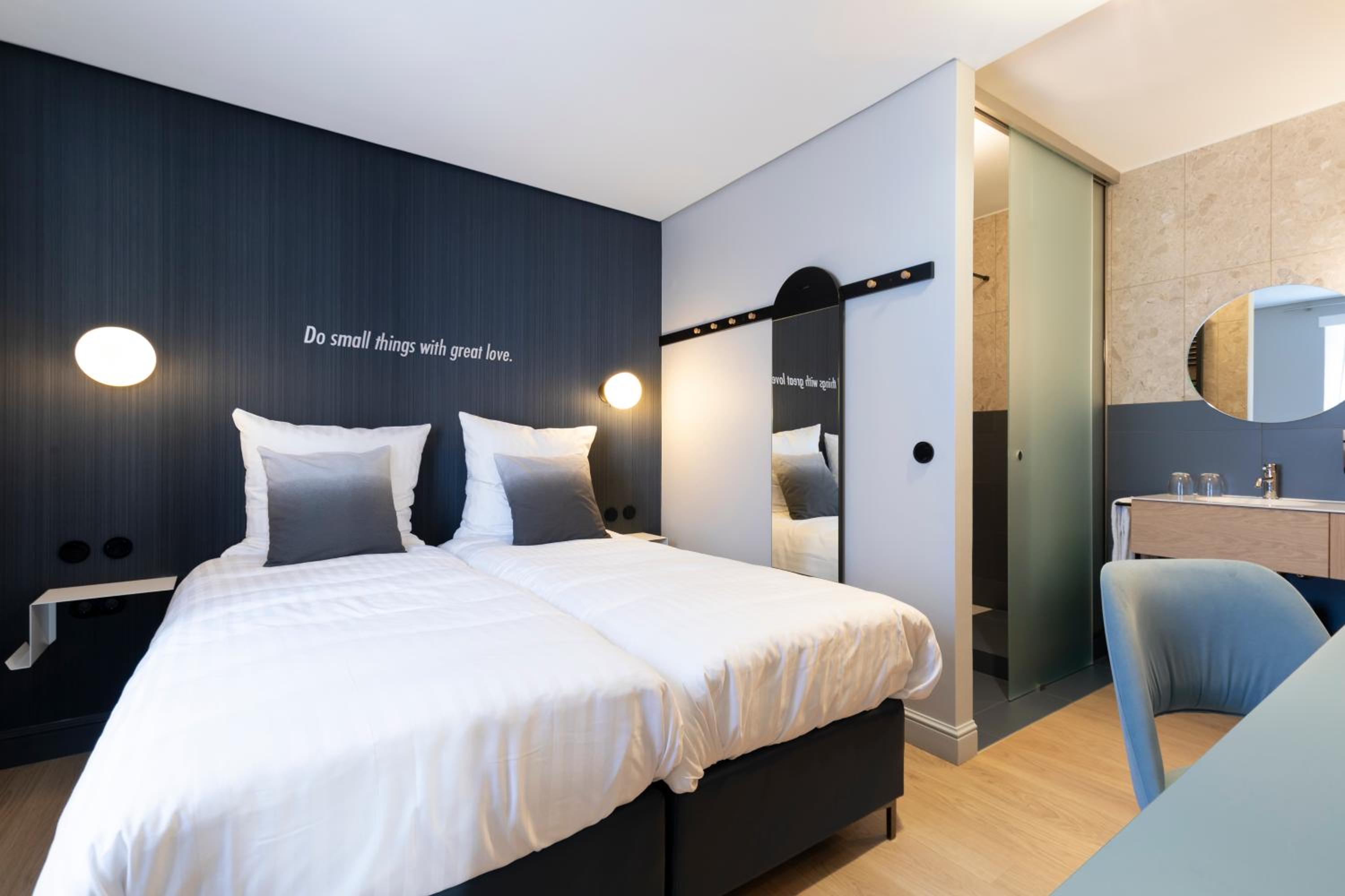 Double Room - Photo 2