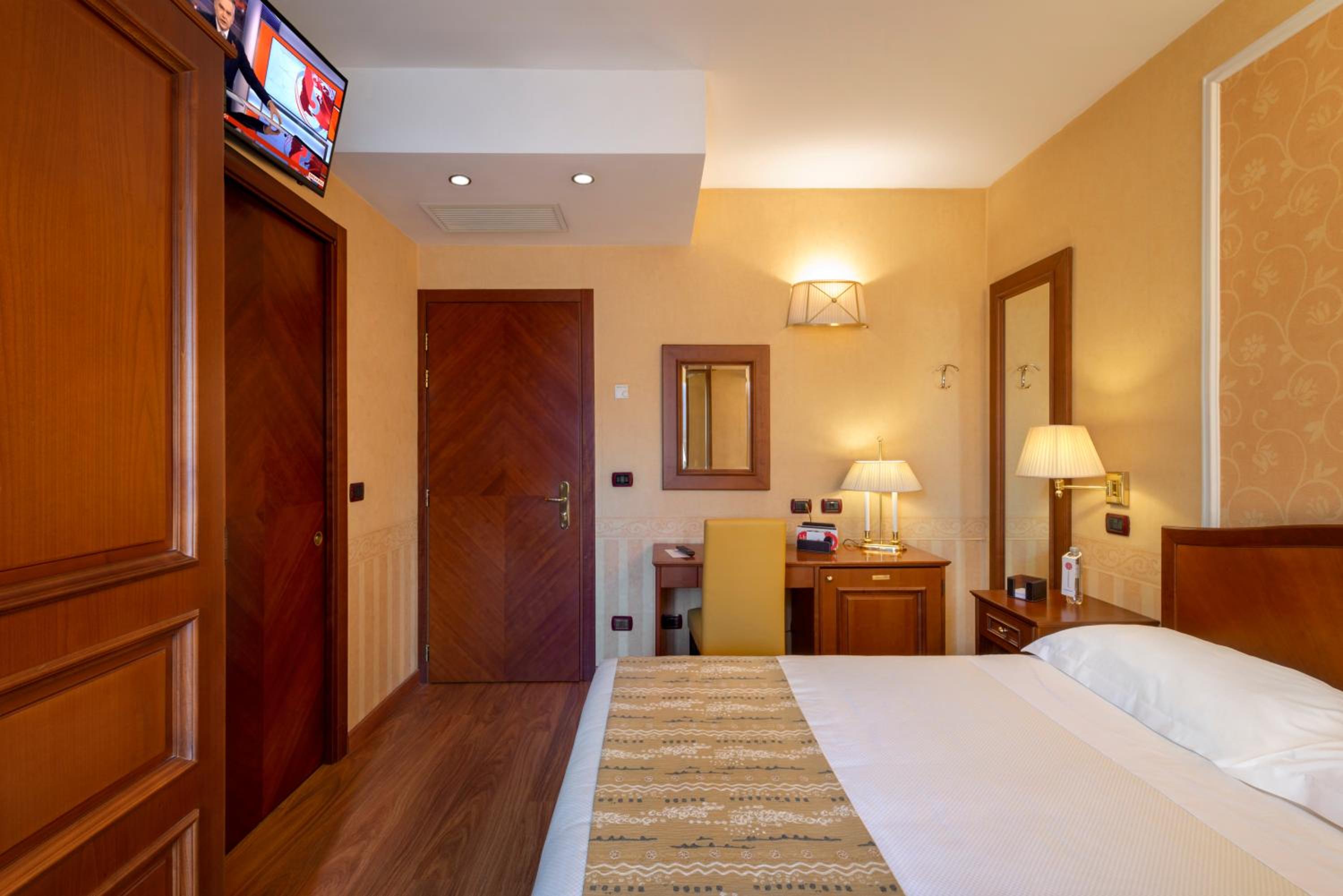 Available room
