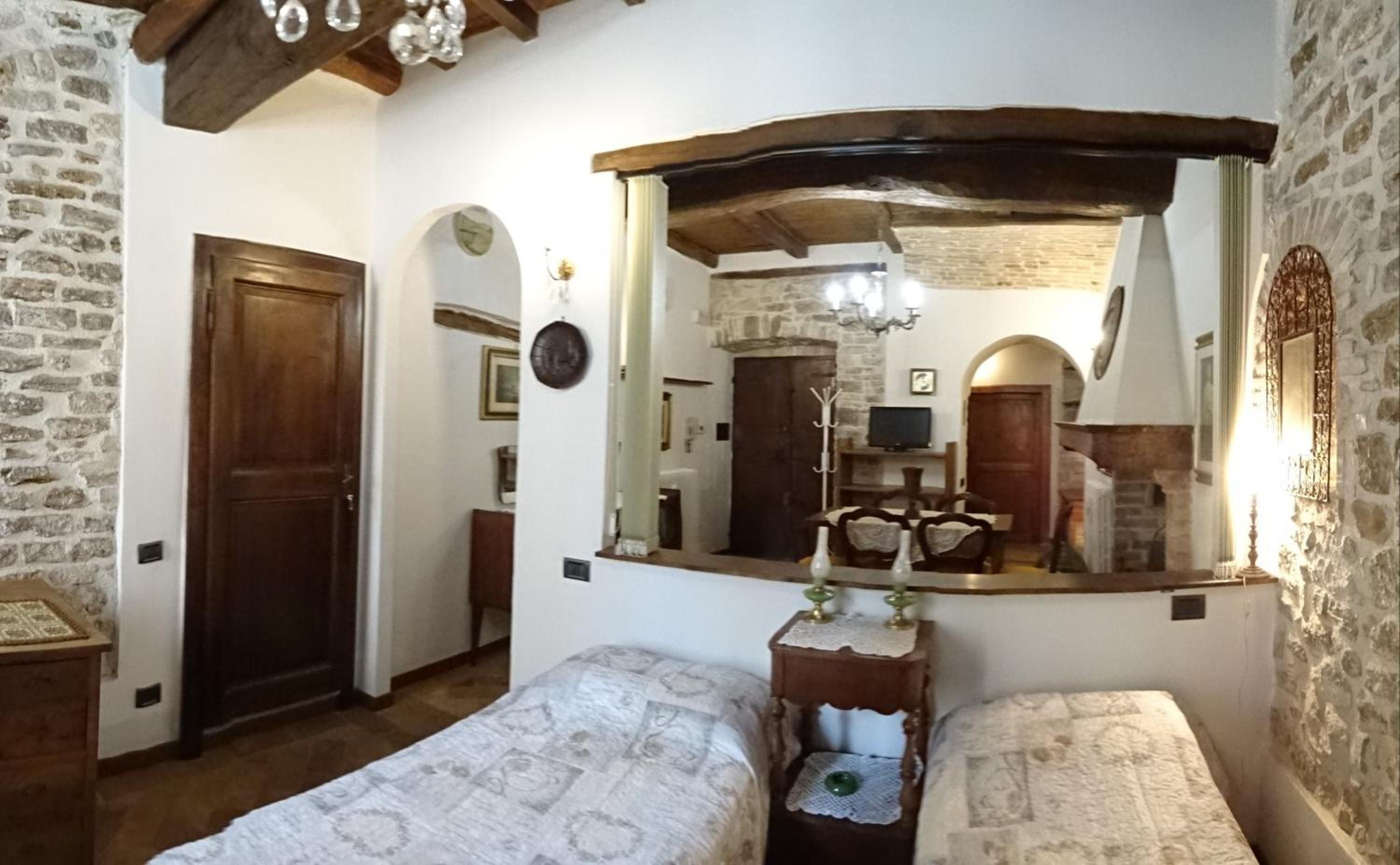 One-Bedroom Apartment - Photo 17