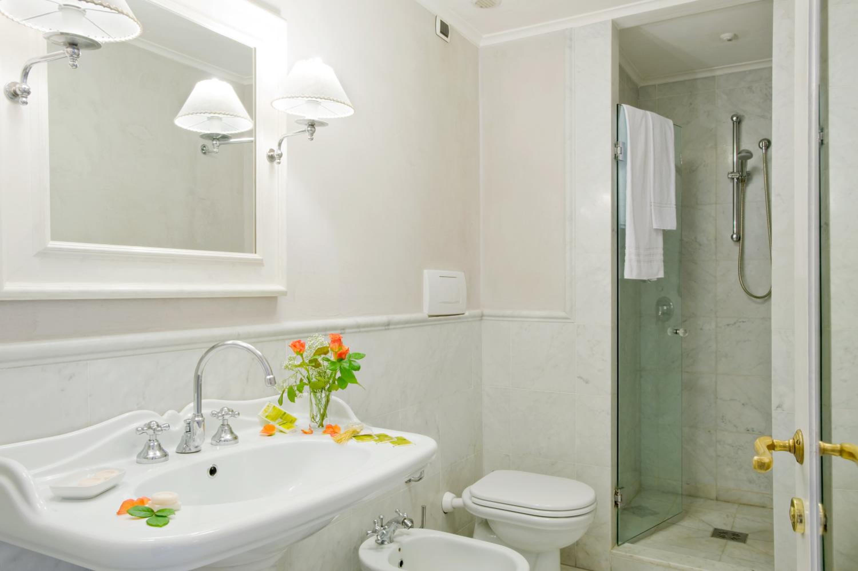 Double or Twin Room photo 2