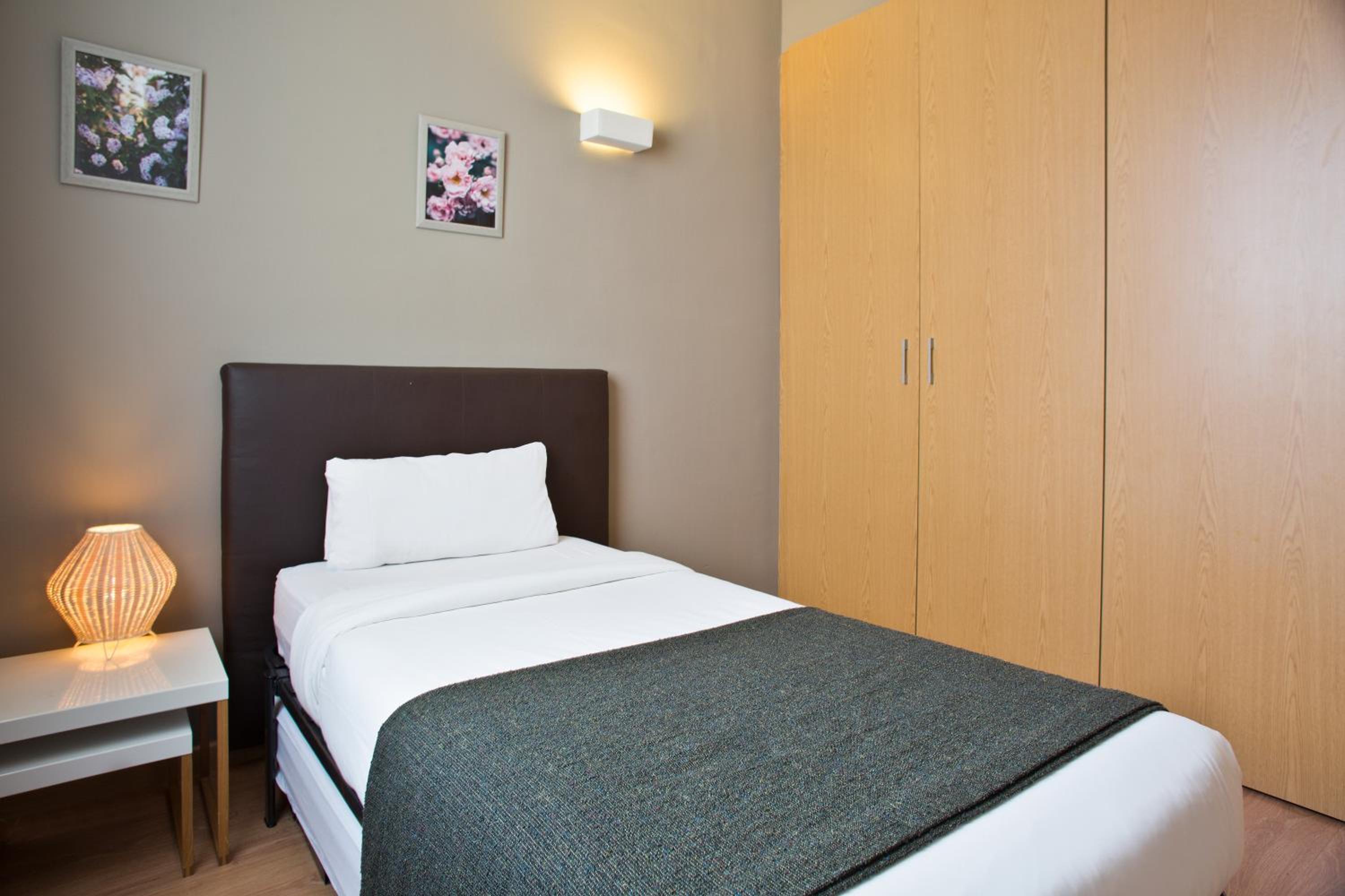 Executive Two-Bedroom Apartment photo 2