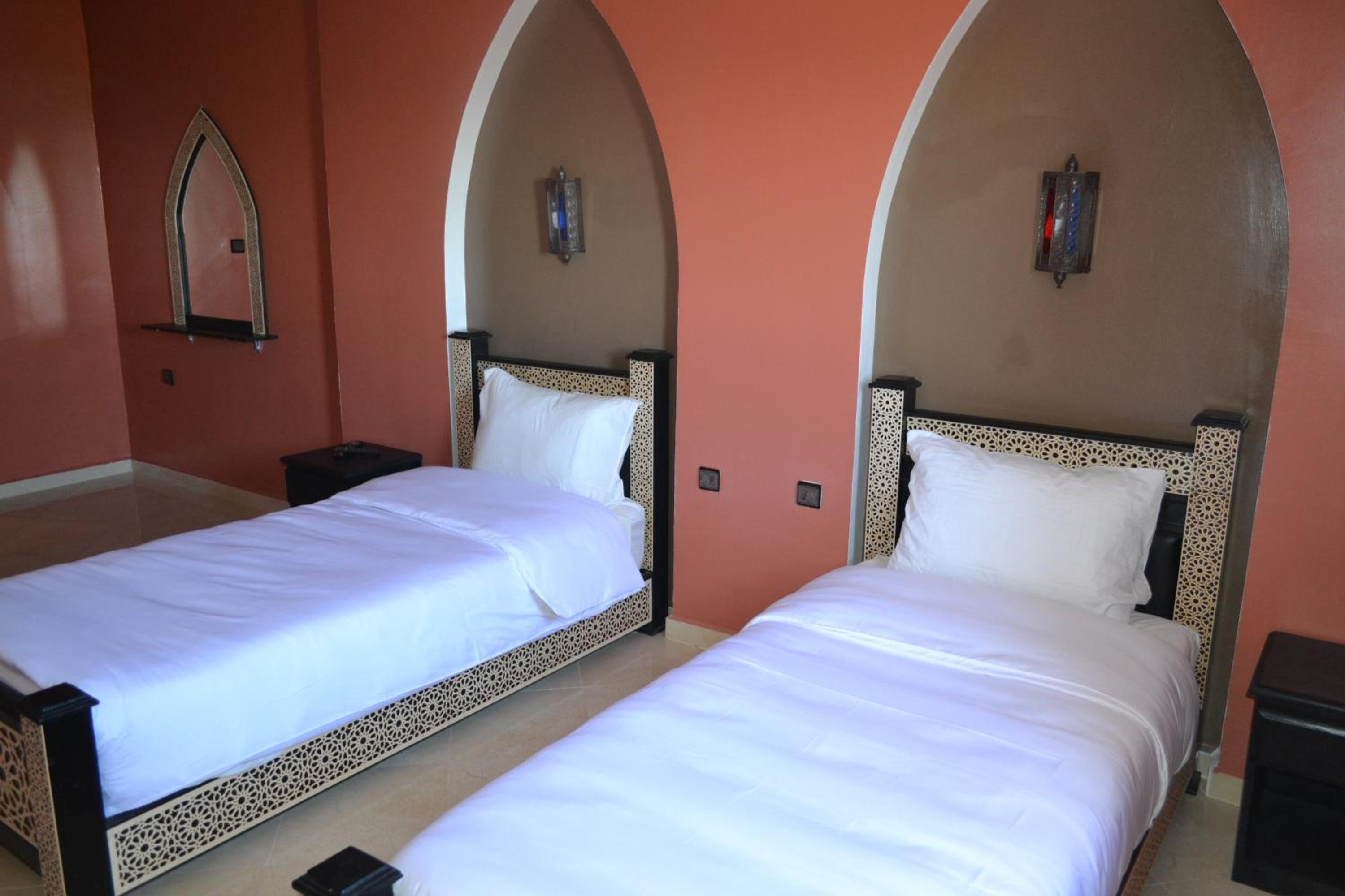 Triple Room with Private Bathroom - Photo 1