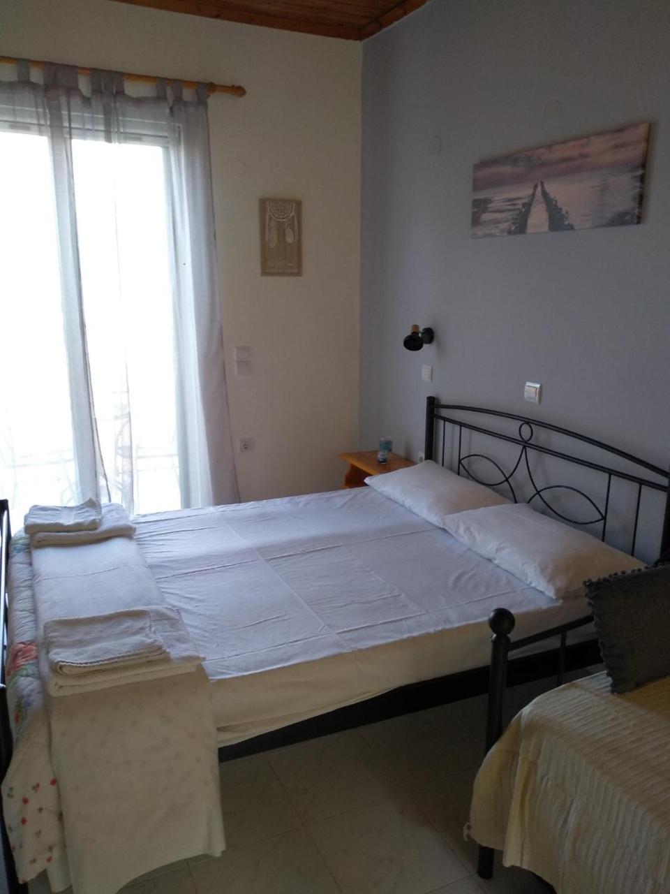 Standard Triple Room with Sea View photo 3