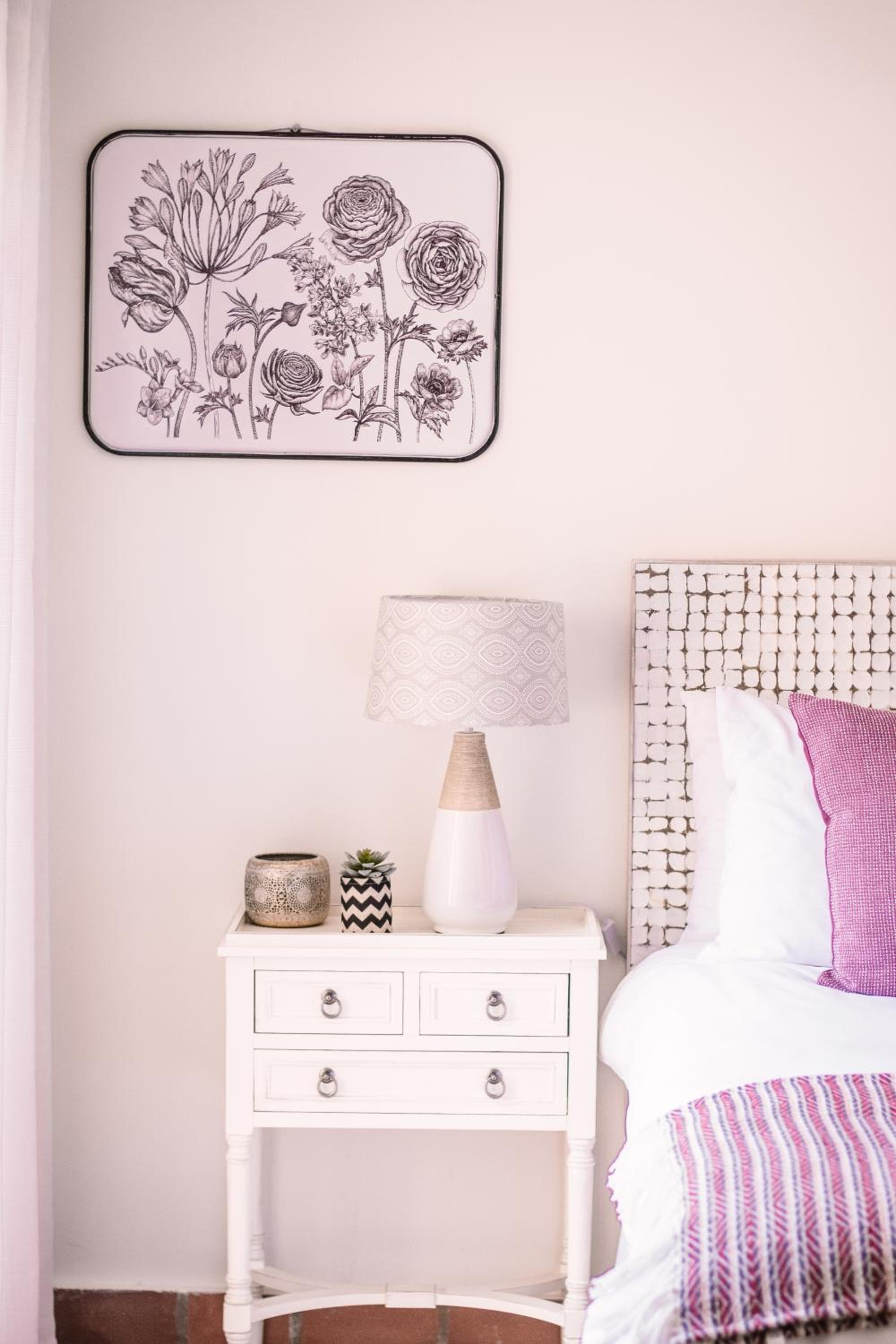 Standard Suite - Photo 1