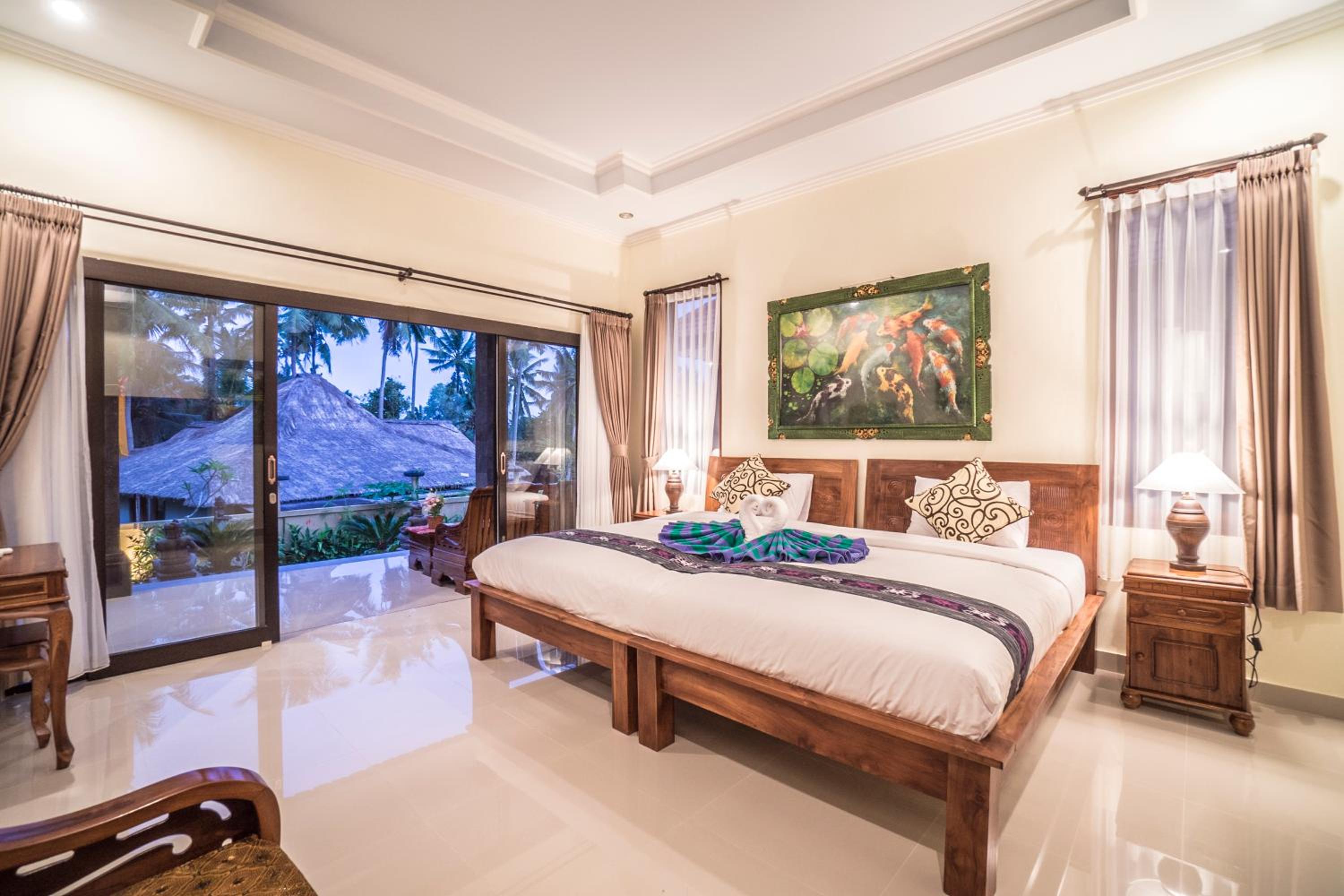 Double or Twin Room with Pool View - Photo 11