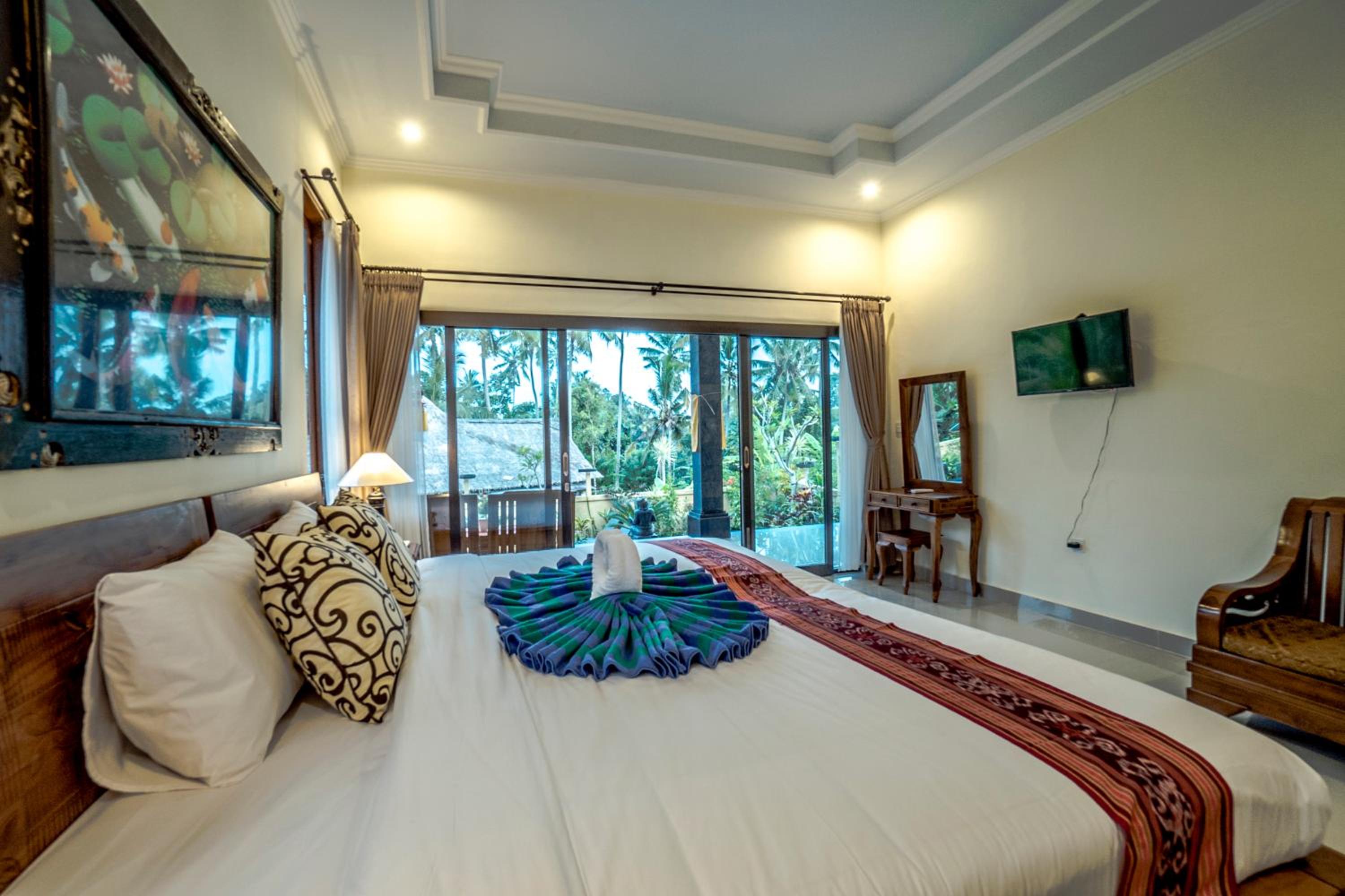 Double or Twin Room with Pool View - Photo 20