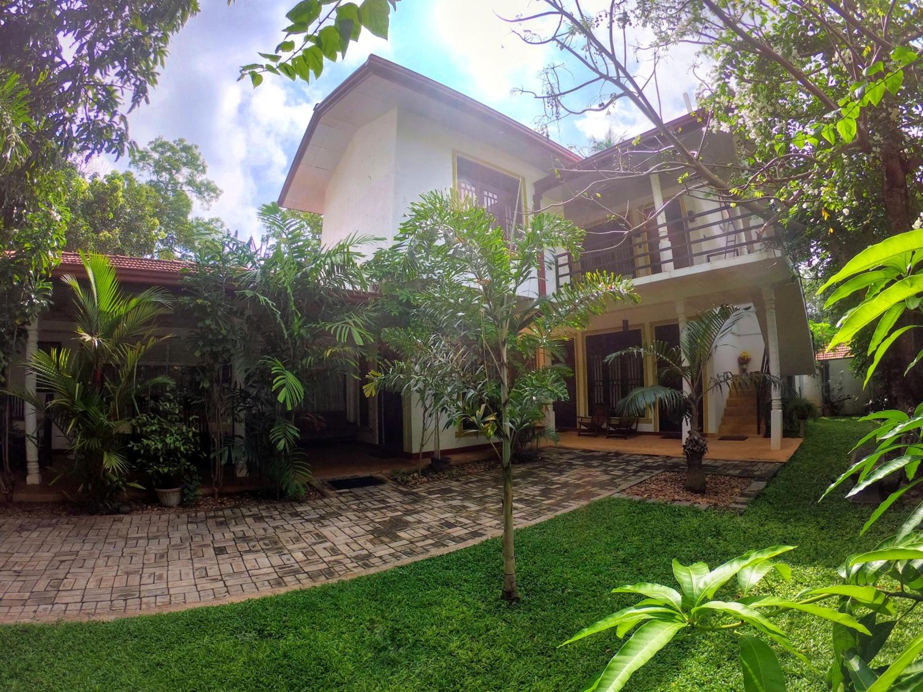 Deluxe Double Room with Balcony photo 3