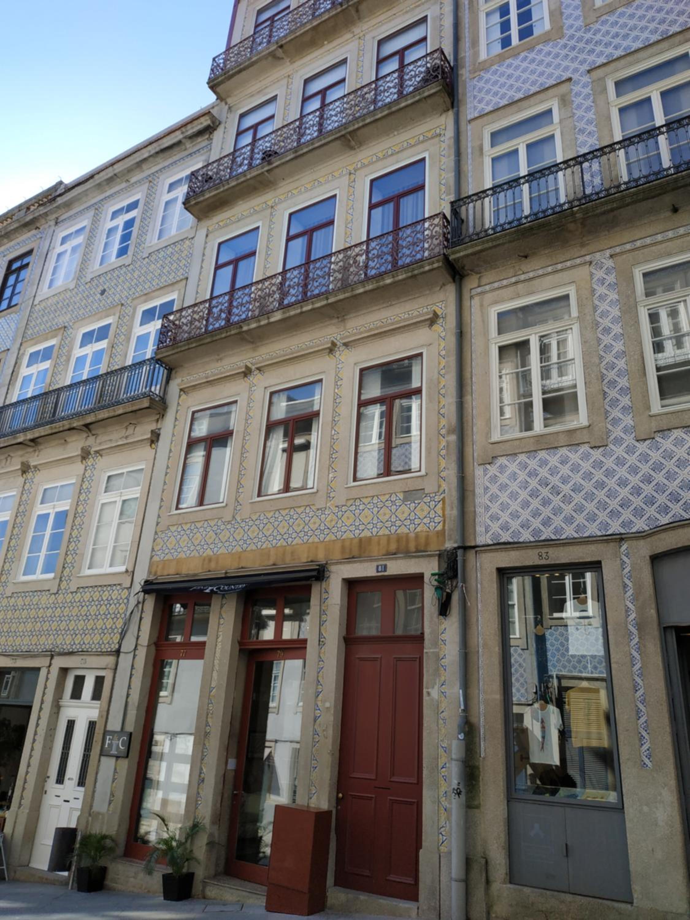 Apartment with Balcony - Photo 13