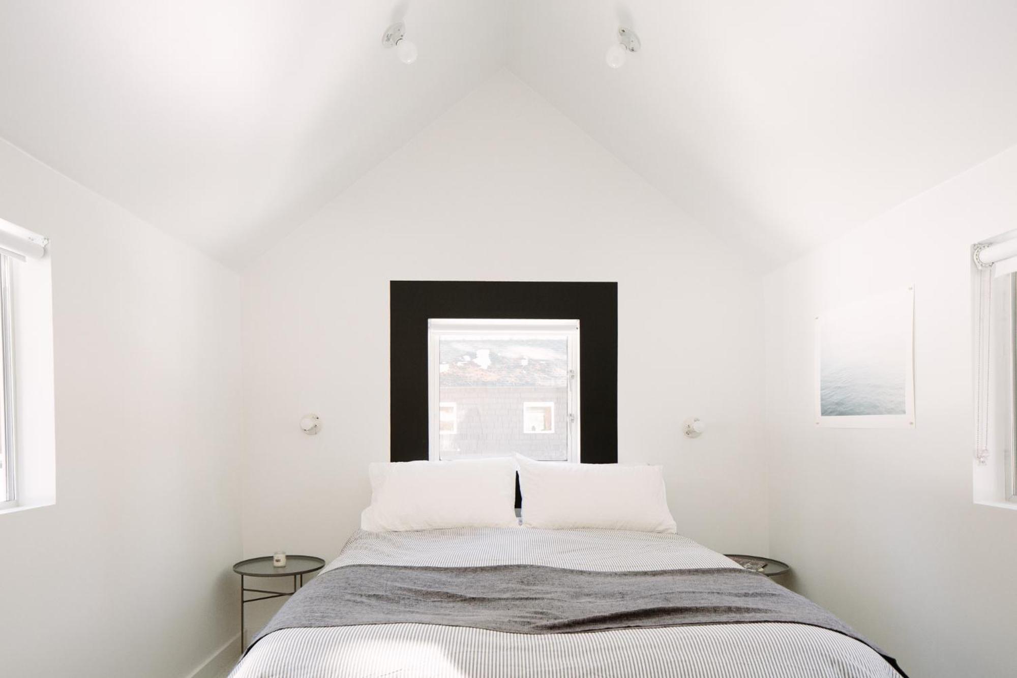 Stay Awhile / C3 1 bedroom cabin photo 3