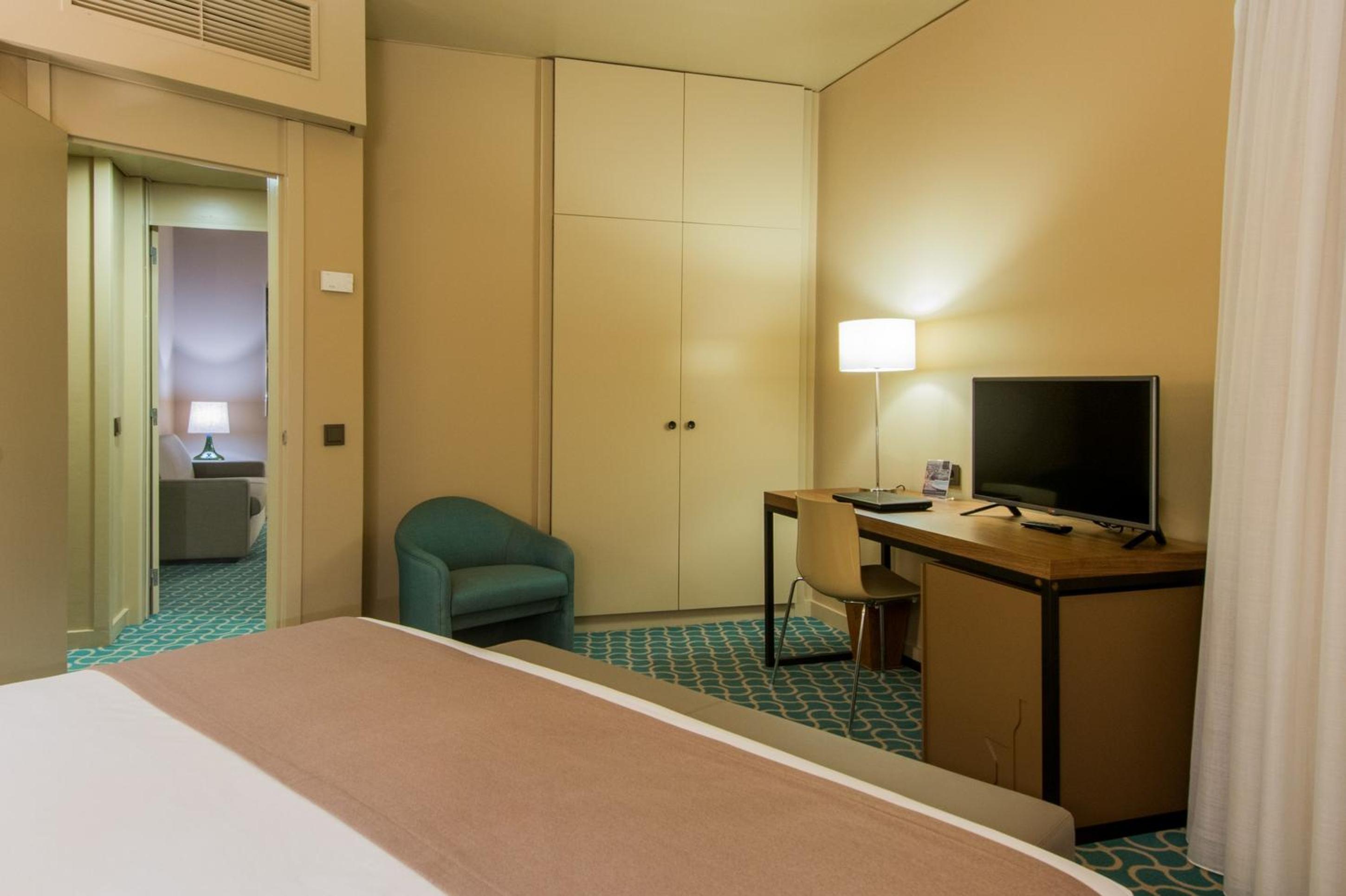  Comfort Suite - Photo 3
