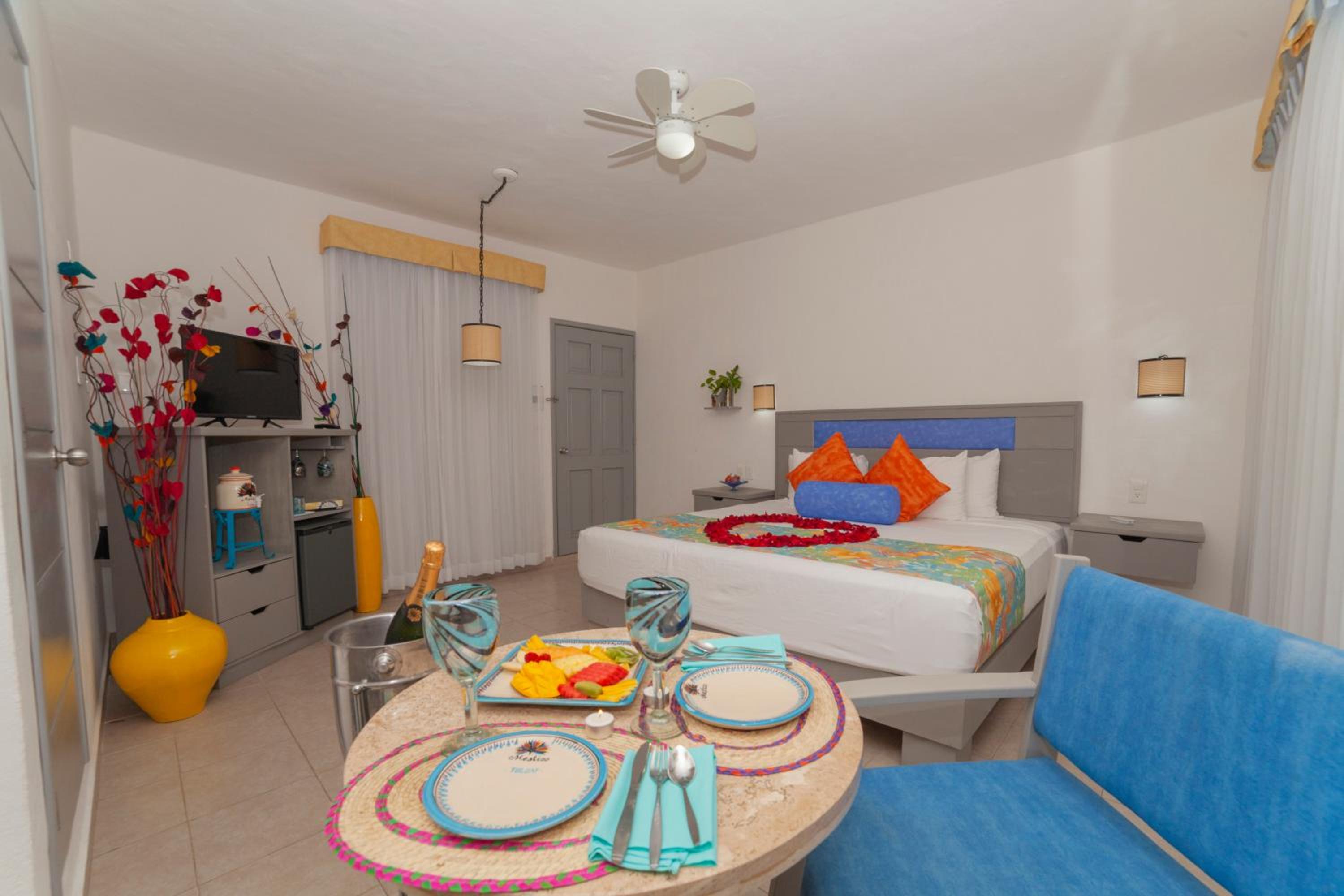 Superior King Room - Photo 5