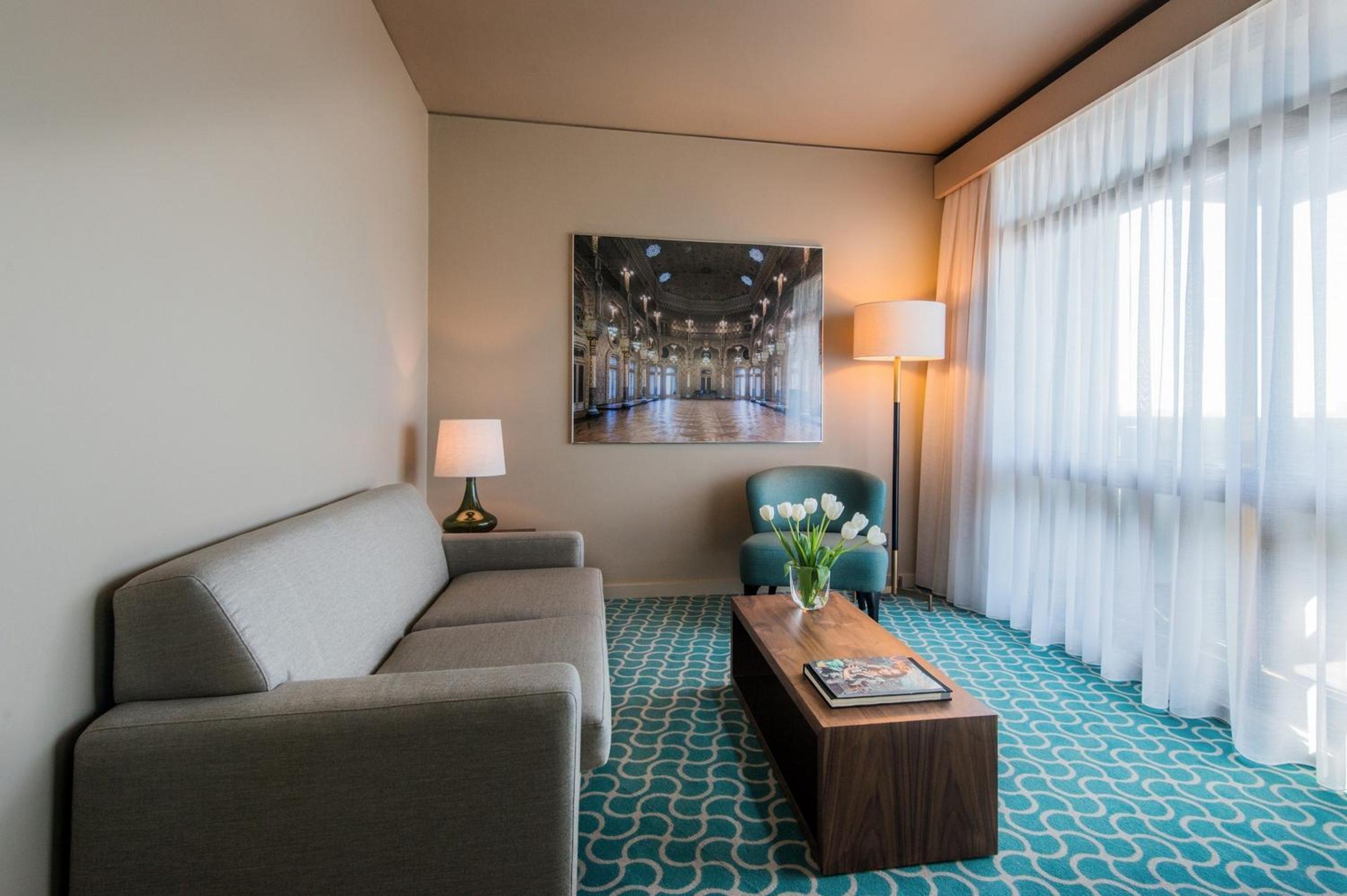 Plus Comfort Suite - Photo 3