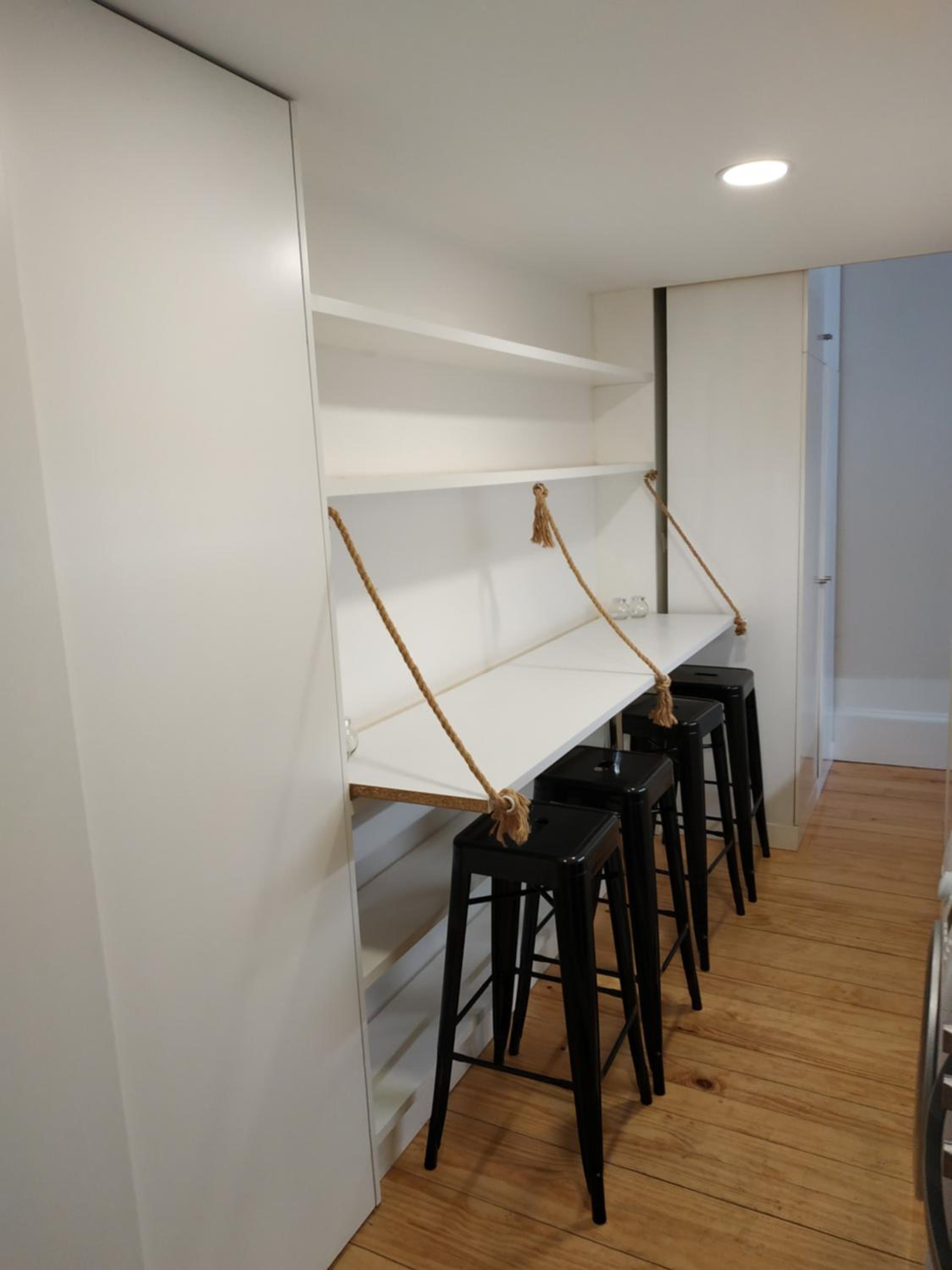 Apartment with Balcony - Photo 5